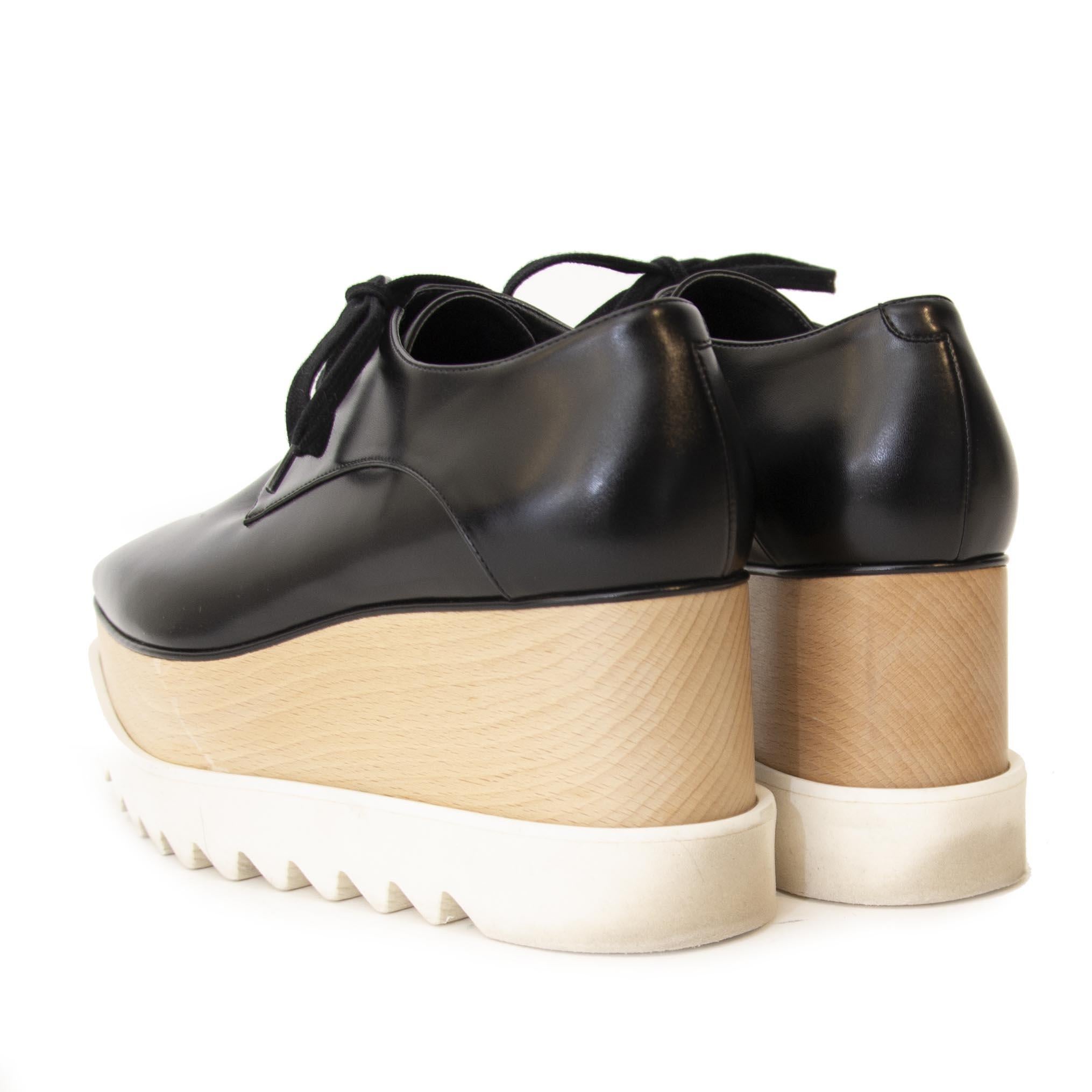 Very good preloved condition

Stella McCartney Black Elyse Shoes - Size 39

Stella McCartney is known for its edgy designs, so are these trending Black Elyse shoes. 
These icons are made out of vegan black leather, sustainable wood platform wedges