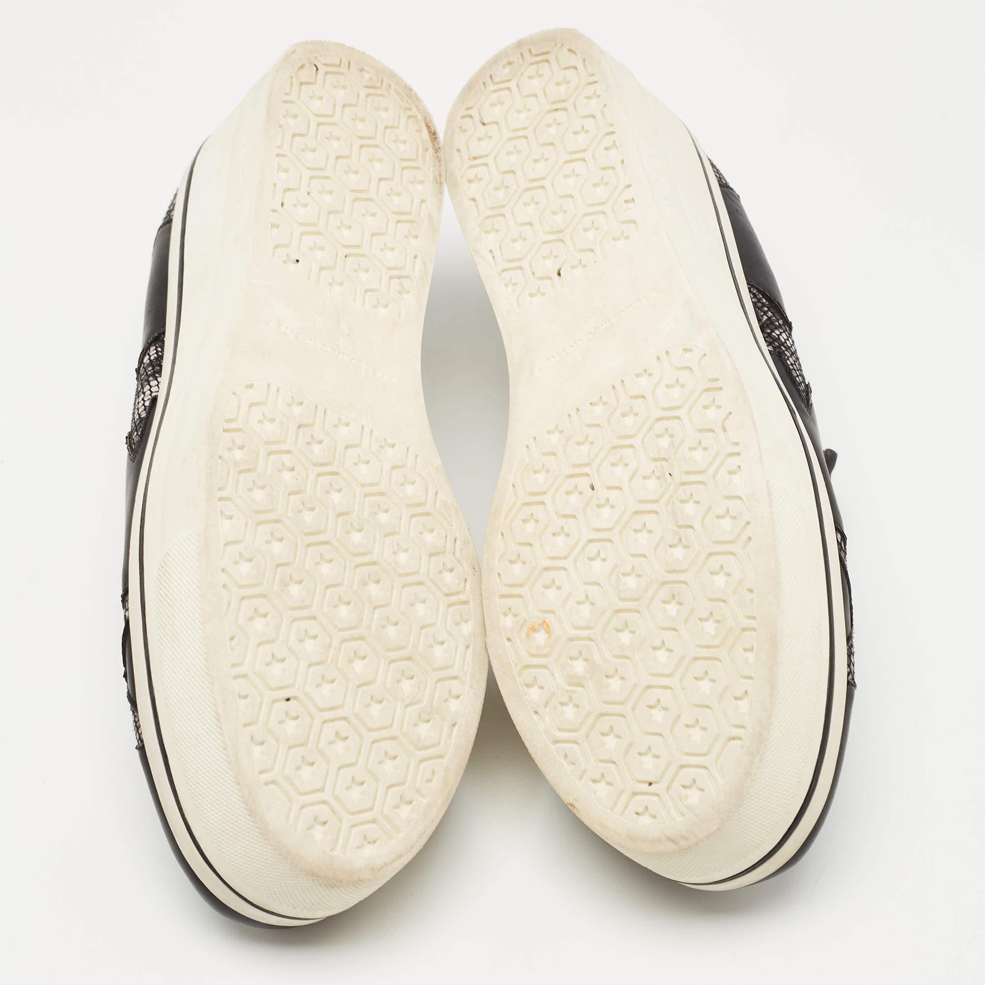 Stella McCartney Black Faux Leather Binx Star Sneakers Size 40 For Sale 2