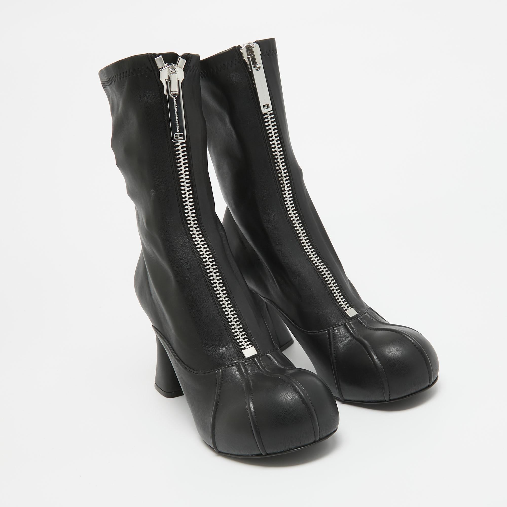 Stella McCartney Noir Faux cuir Duck City Ankle Boots Taille 41 en vente 1