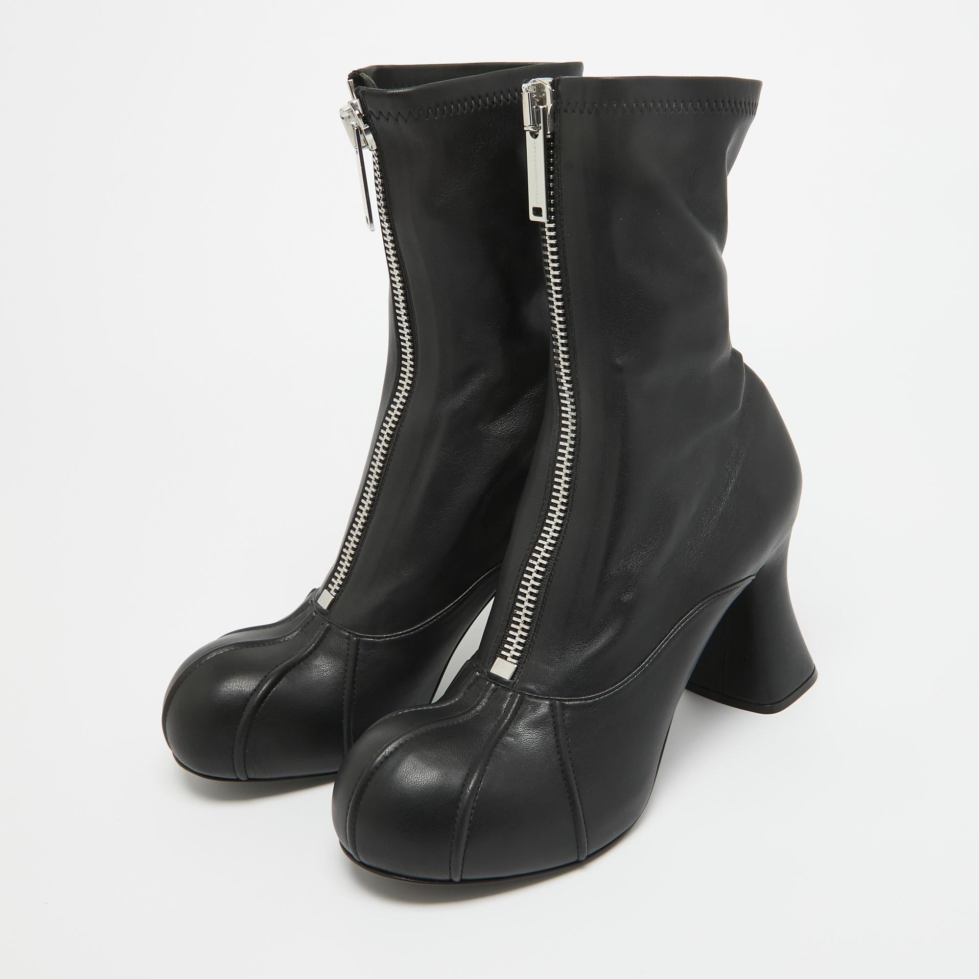 Stella McCartney Noir Faux cuir Duck City Ankle Boots Taille 41 en vente 4