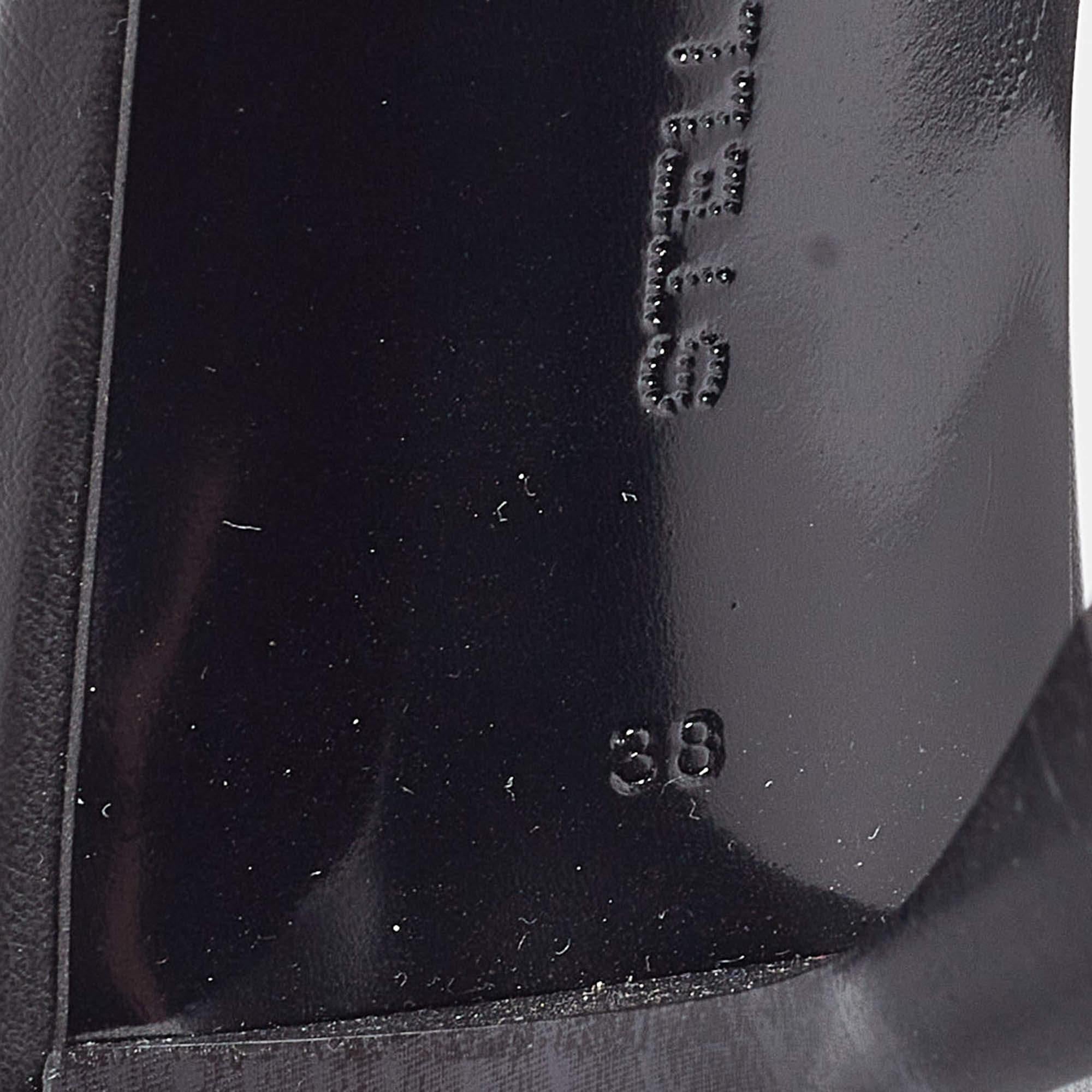 Stella McCartney Sandalias con tira en T Falabella de piel sintética negra talla 38 3