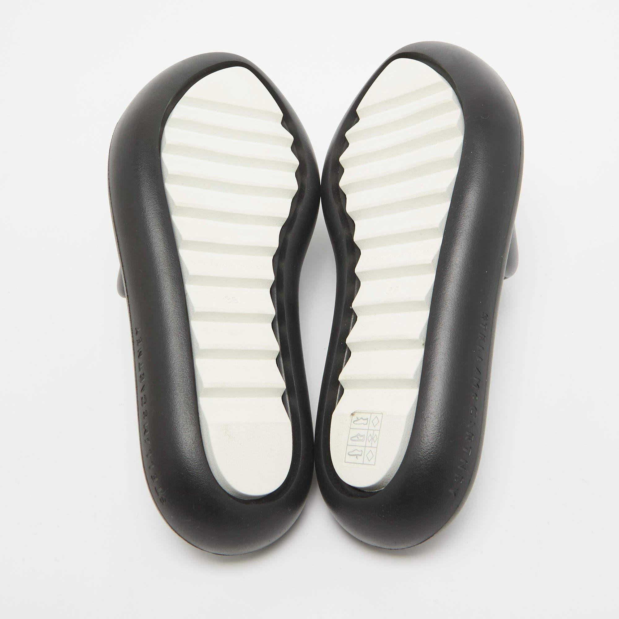 Stella McCartney Black Faux Leather Slides Size 38 For Sale 2