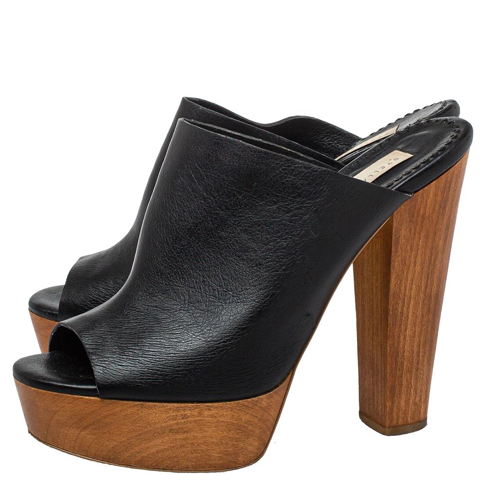 wood block sandals