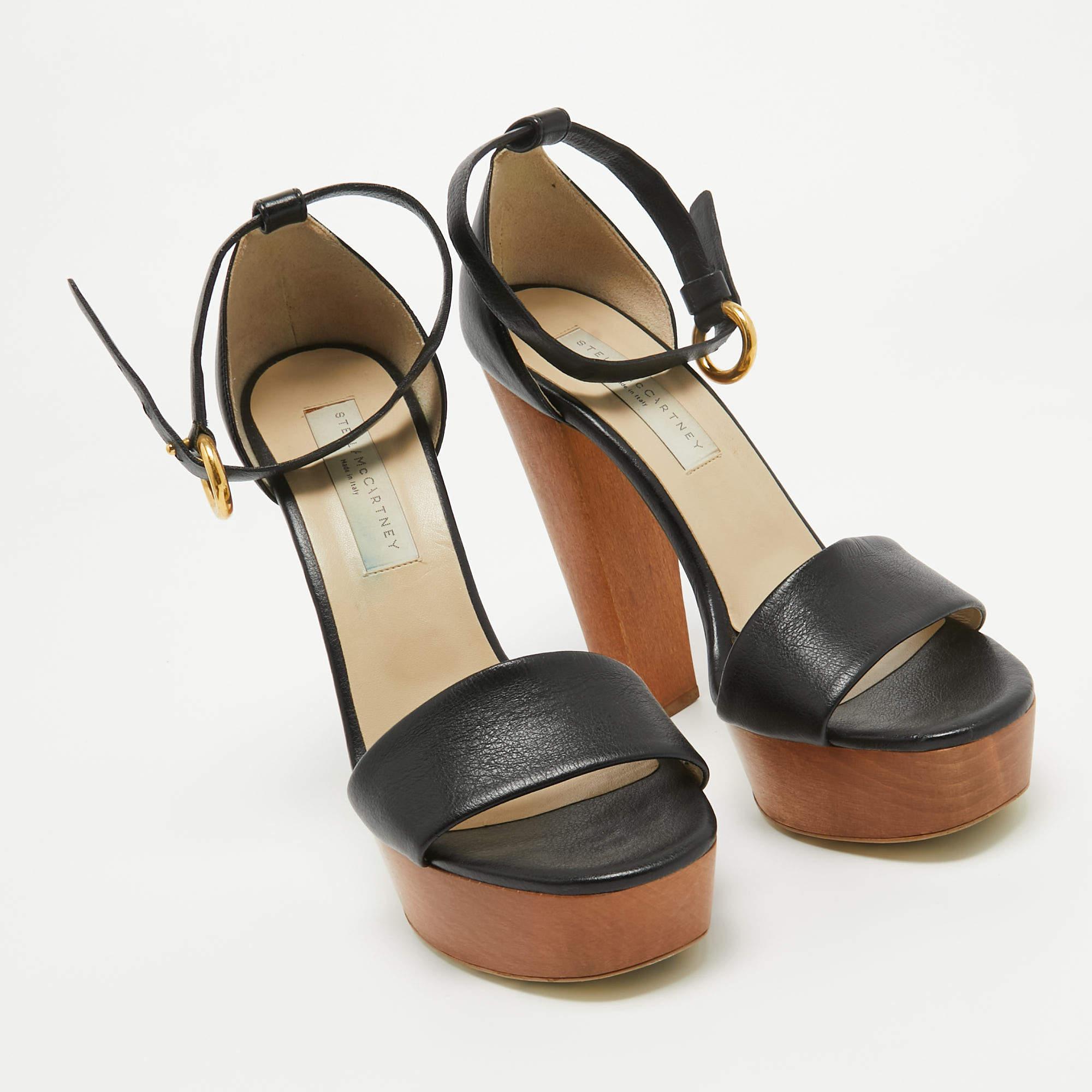 Stella McCartney Black Faux Leather Wooden Platform Ankle Strap Sandals Size 40 In Good Condition For Sale In Dubai, Al Qouz 2