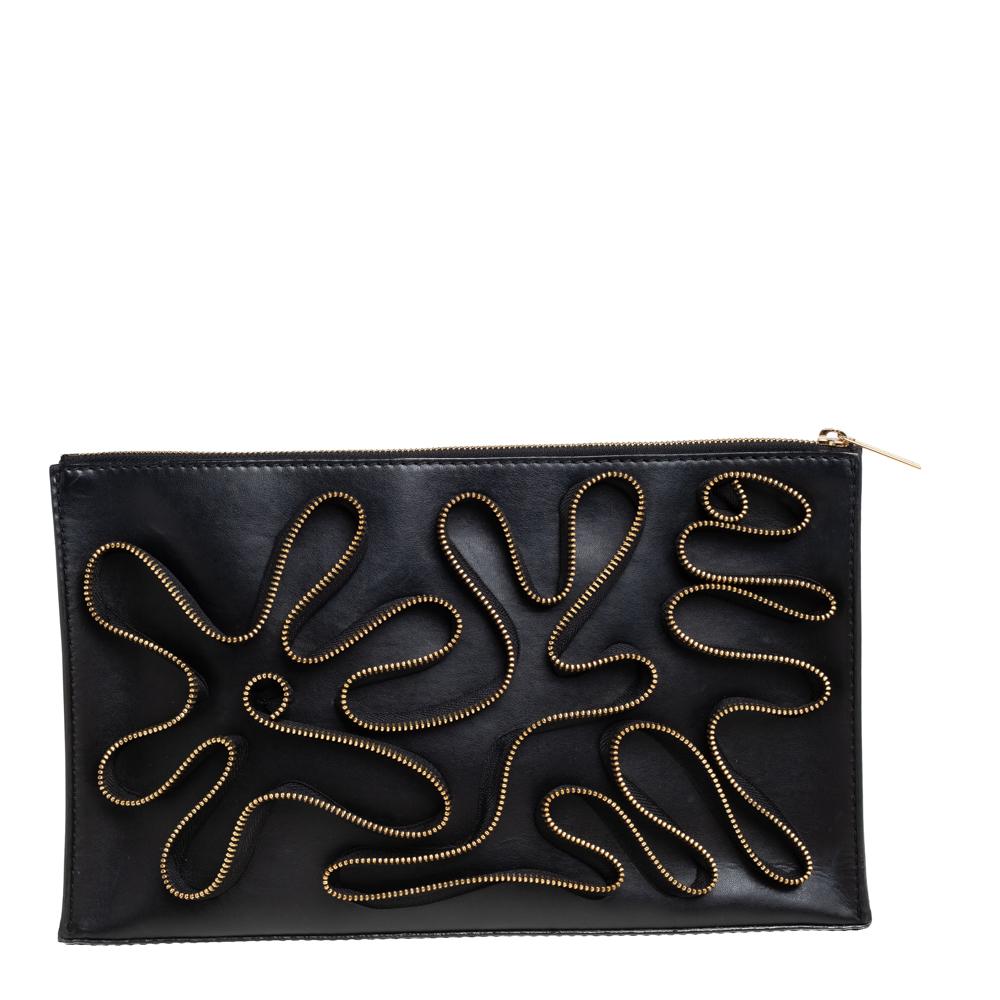 Stella McCartney Black Faux Leather Zipper Embellished Cavendish Clutch In Good Condition In Dubai, Al Qouz 2