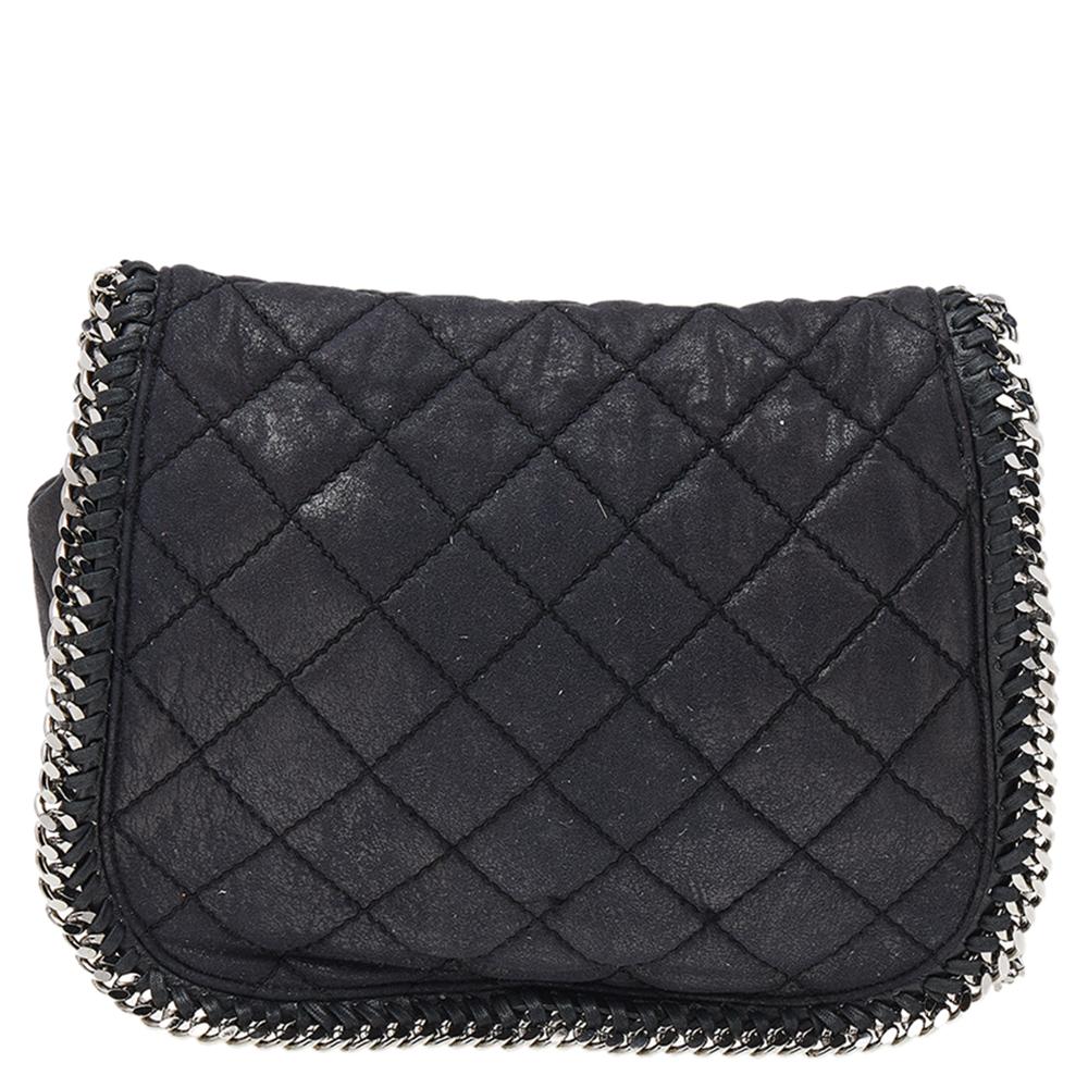 This Falabella bag from Stella McCartney is a beauty. Crafted from faux quilted leather, it is durable and stylish. While the chain detailing elevates its beauty, the lined interior will dutifully hold all your daily essentials.

Includes: Original