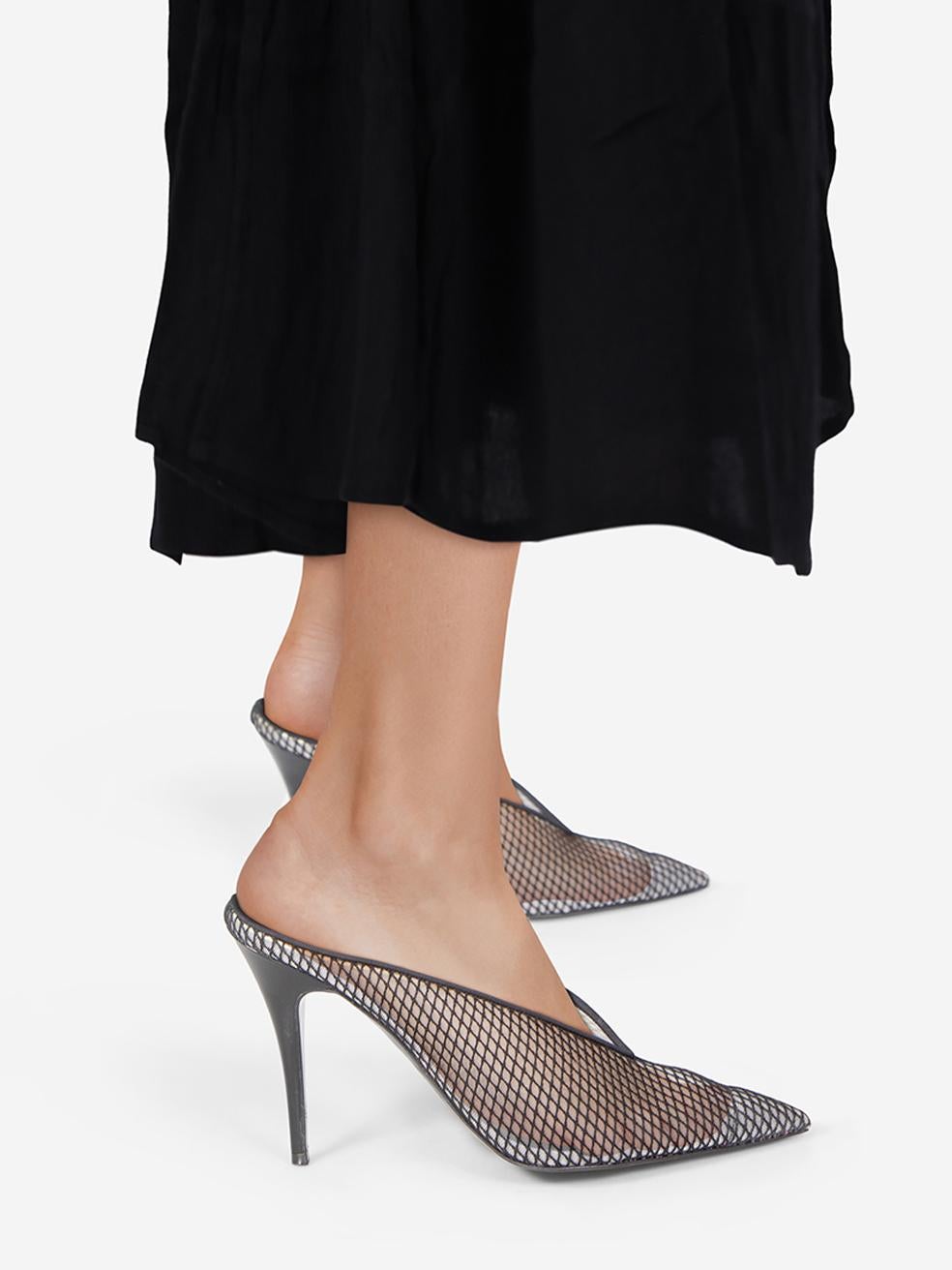 CONDITION is Very good. Minimal wear to the heels is evident. Scratch on the right heel on this used Stella McCartney designer resale item. This pair of shoes. comes in the original box.
 
 
 
 Details
 
 
 Black
 
 Mesh
 
 Mules
 
 Point toe
 
