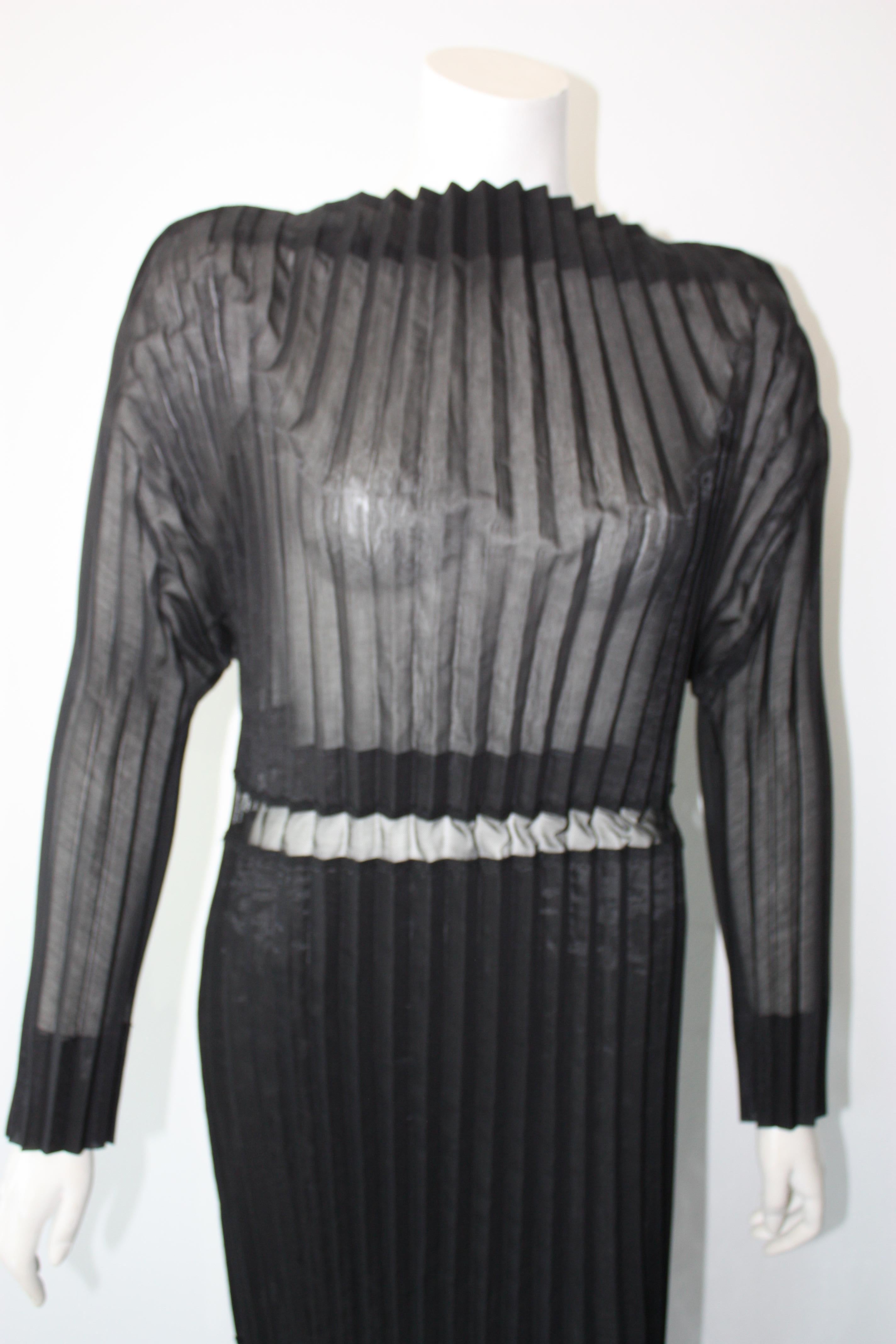 Stella McCartney Black Midi Sheer and Pleated Lace Dress Size 42 For Sale 2