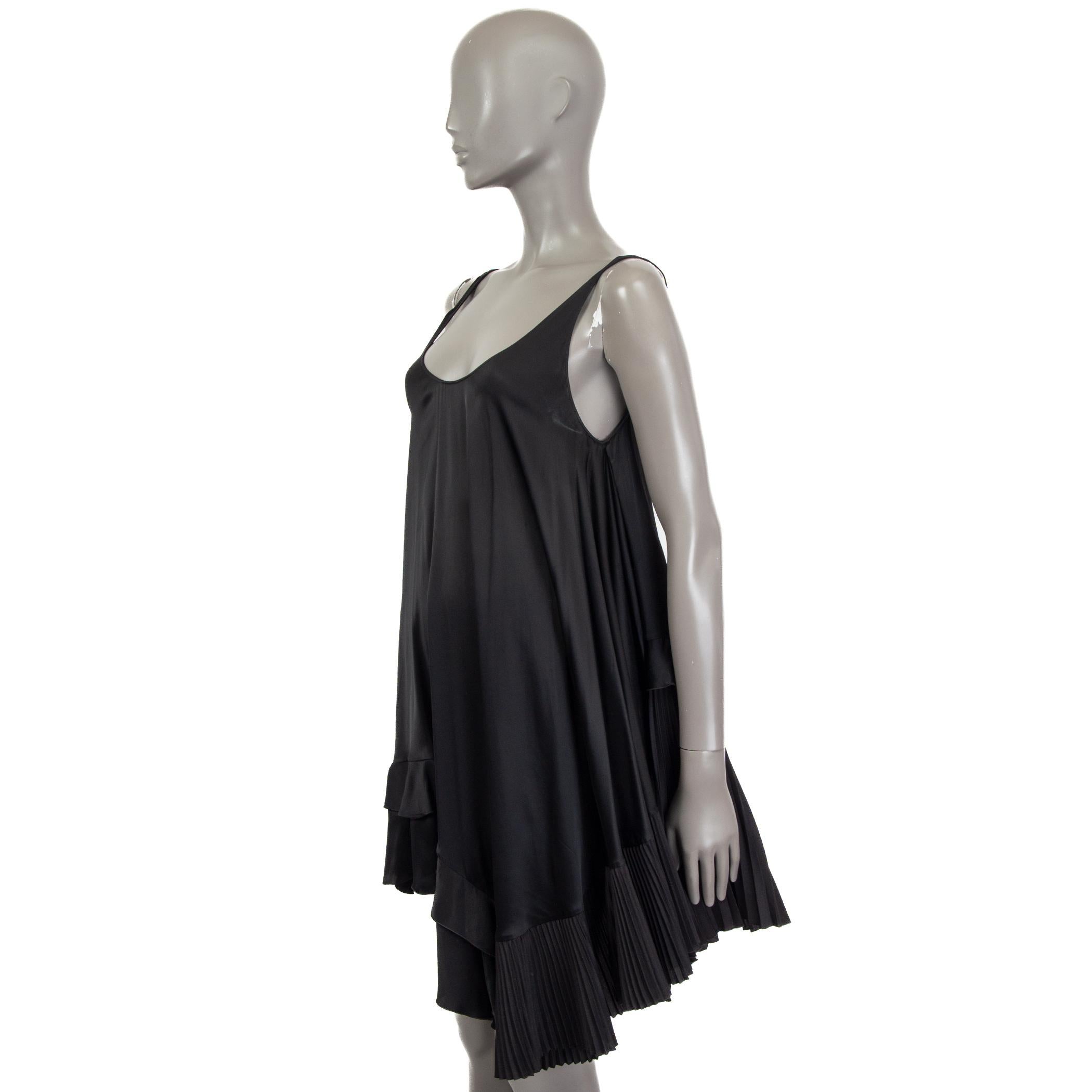 STELLA MCCARTNEY black silk blend ASYMMETRIC PLEATED HEM Sleeve MINI Dress 38 XS In Good Condition For Sale In Zürich, CH