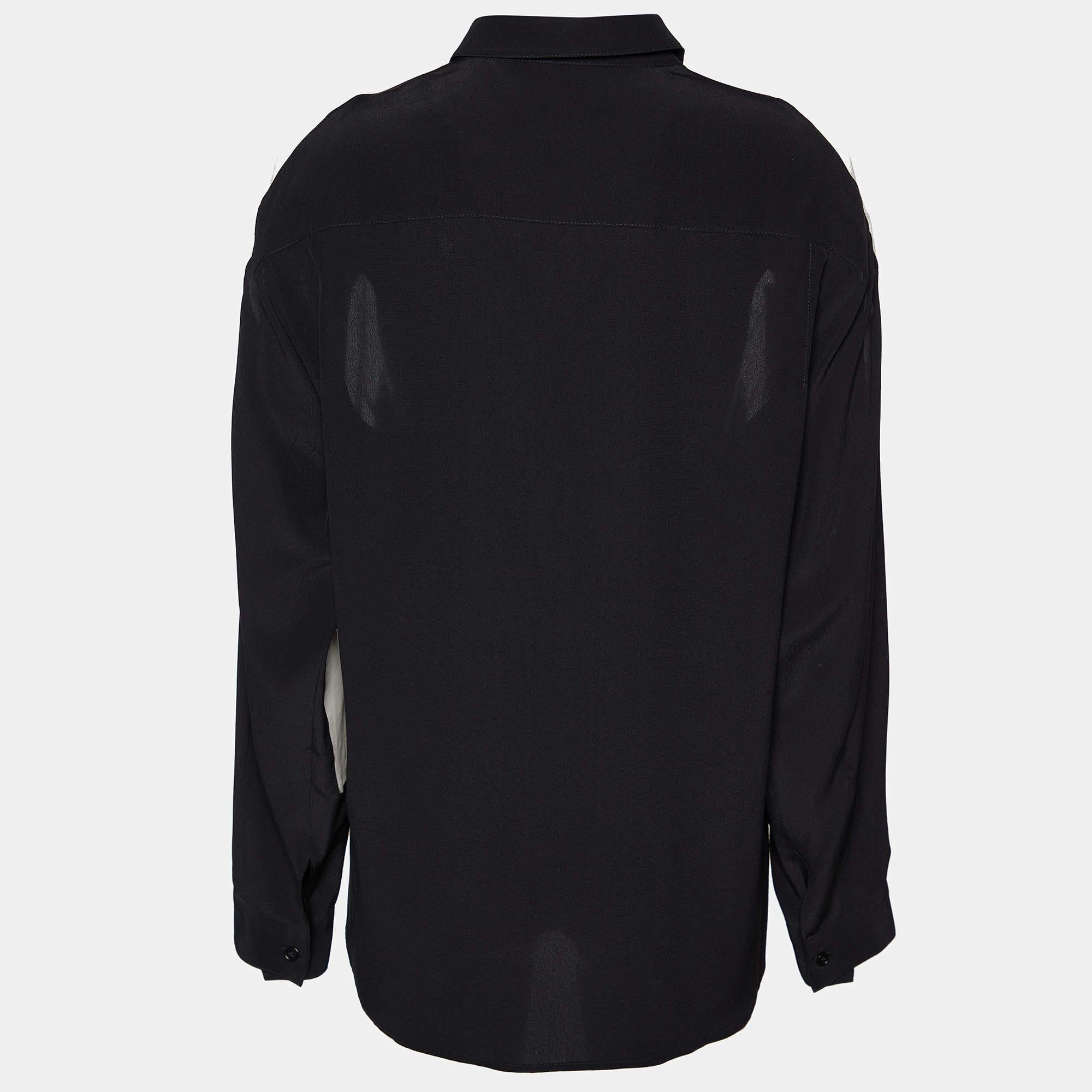 Le camicie sono una parte indispensabile del guardaroba.  Per questo motivo, questo marchio ti offre una creazione versatile ed elegante. È stato realizzato con materiali di qualità in una tonalità versatile. La camicia è caratterizzata da elementi