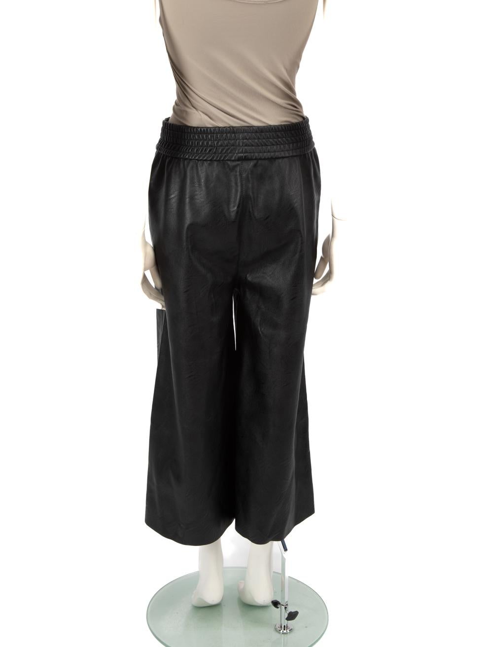 Stella McCartney Black Vegan Leather Crop Trousers Size XXS In Good Condition For Sale In London, GB