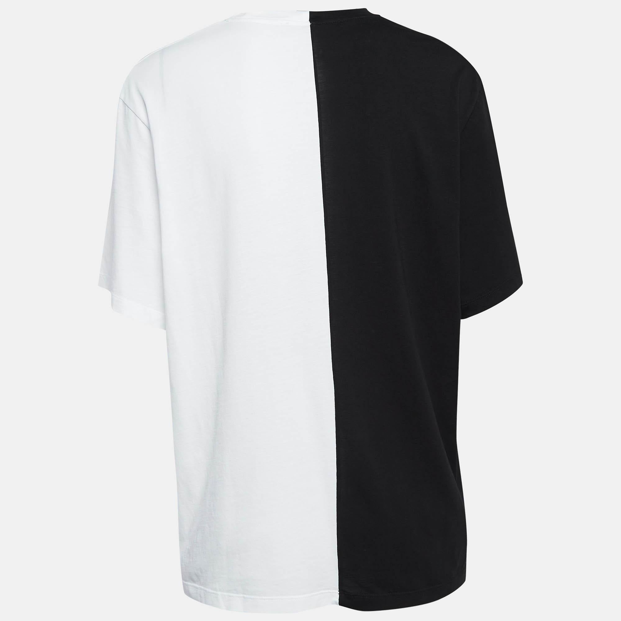 Perfect for casual outings or errands this T shirt is the best piece to feel comfortable and stylish in. It flaunts a catchy shade and a relaxed fit.