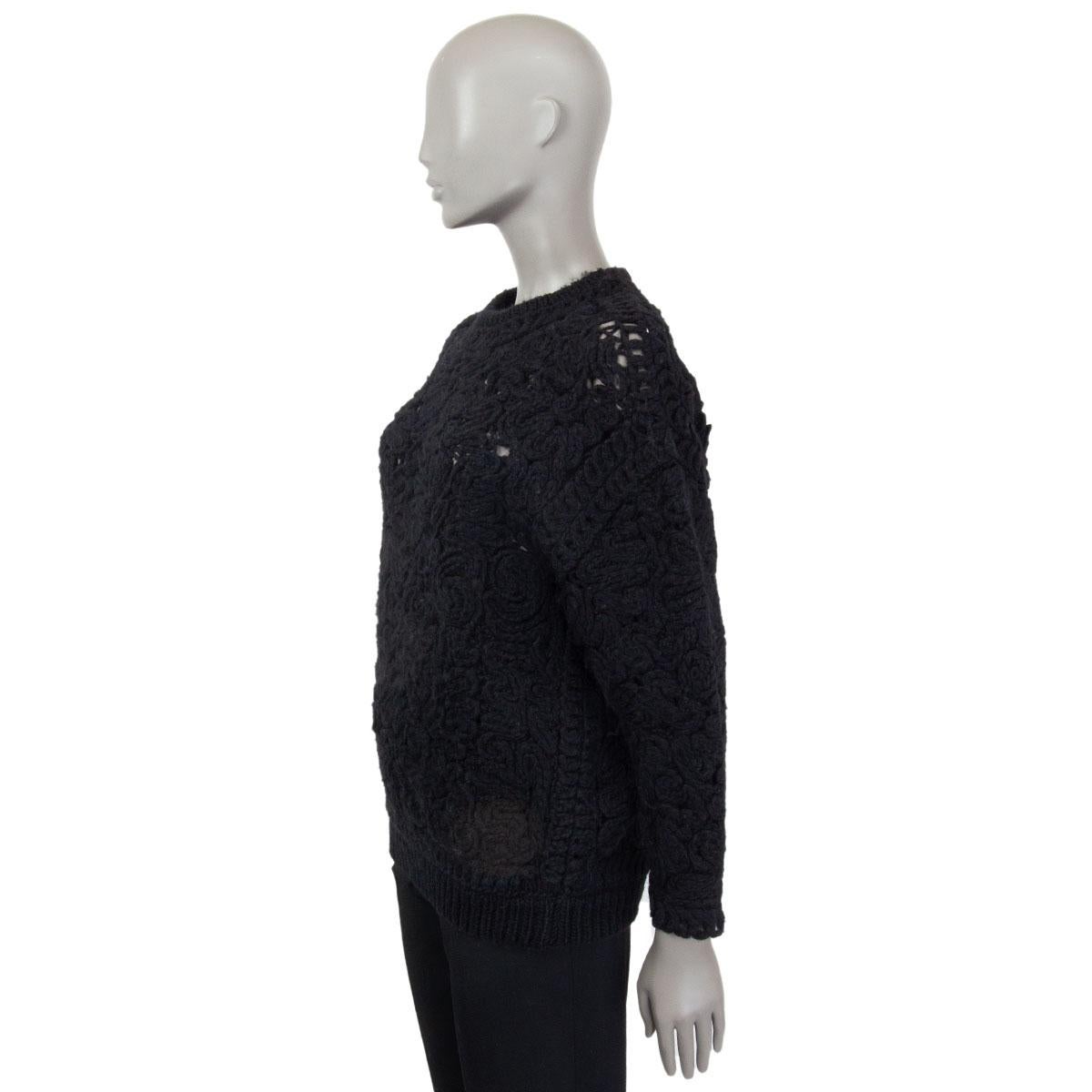 Black STELLA MCCARTNEY black wool FLORAL CHUNKY KNIT ROUND NECK Sweater 38 XS For Sale