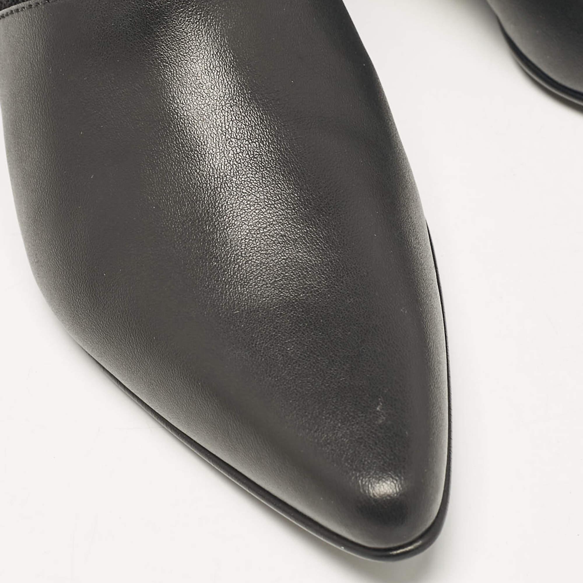 Stella McCartney Blck Canvas Faux Leather Pointed Toe Ankle Length Boots Size 36 For Sale 2