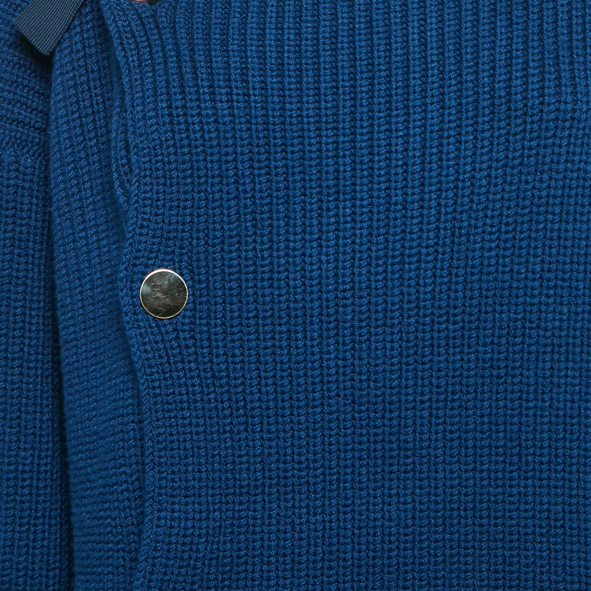 Stella McCartney Blue Rib Knit Asymmetrical Button Oversized Sweater M In Good Condition For Sale In Dubai, Al Qouz 2