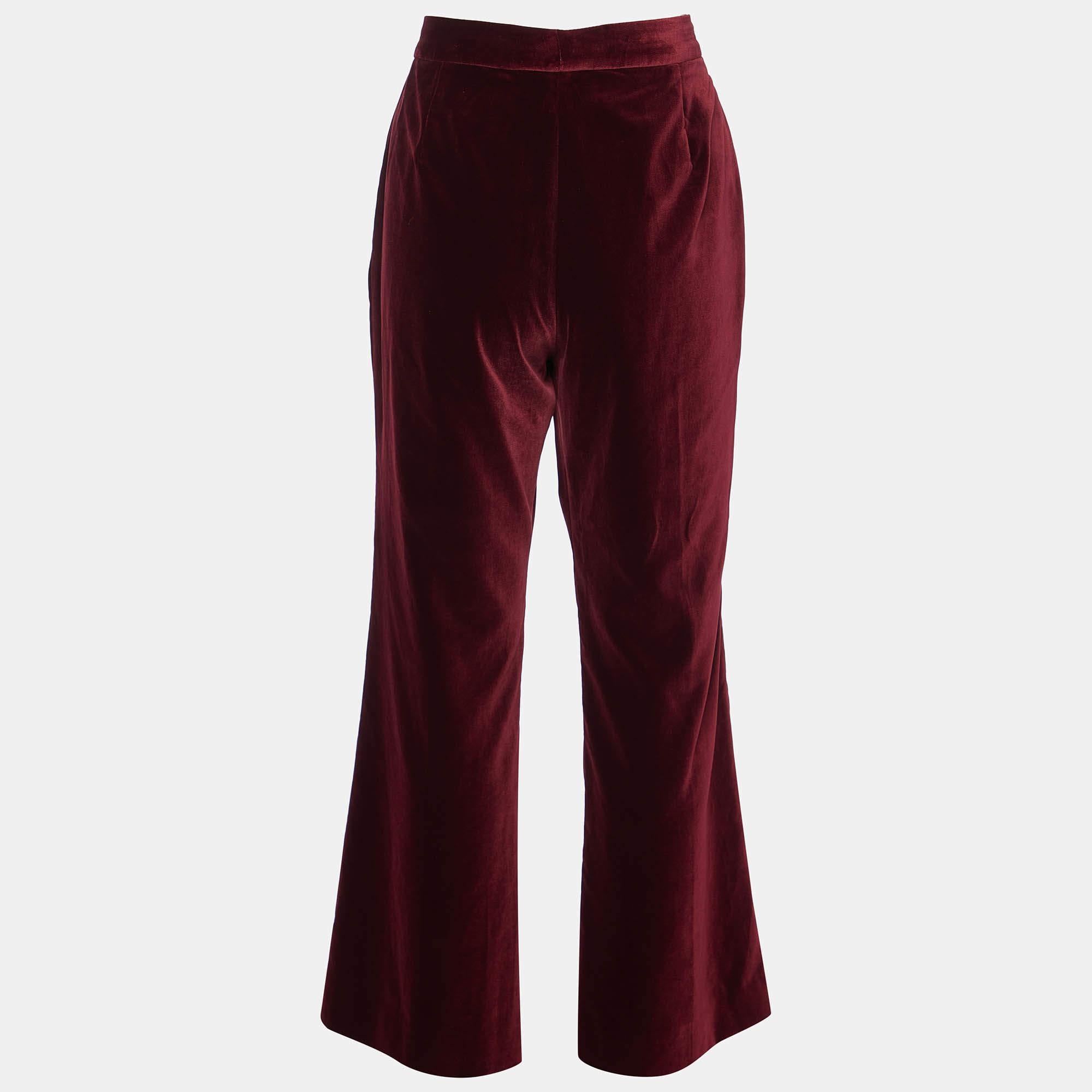 I pantaloni dal taglio impeccabile sono un punto fermo di un guardaroba ben curato. Questi pantaloni firmati sono finemente cuciti per darti il look desiderato e un comfort che dura tutto il giorno.