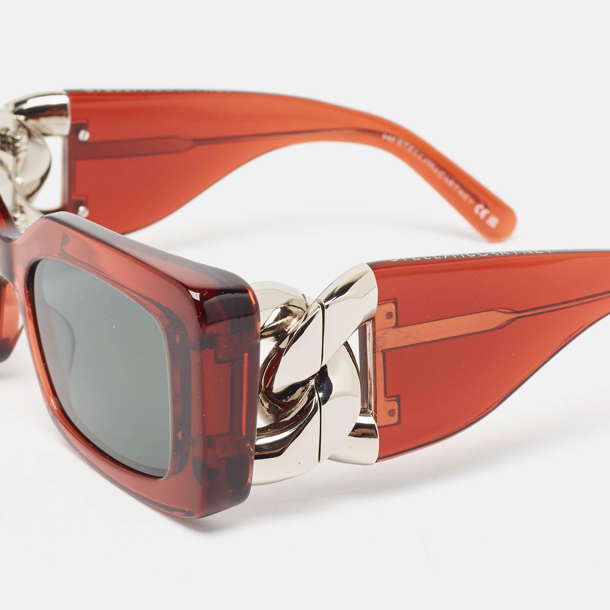 Embrace sunny days in full style with help from this pair of sunglasses by Stella McCartney. Created with expertise, the luxe sunglasses feature a well-designed frame and high-grade lenses that are equipped to protect your eyes.