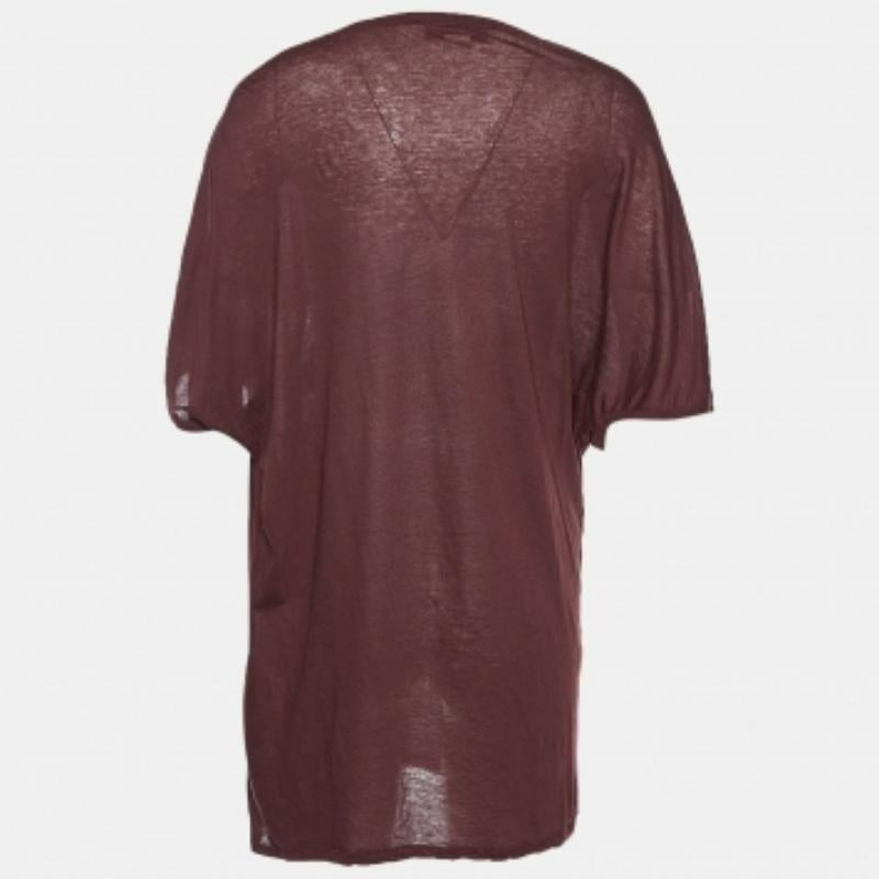 This brown blouse designed by Stella McCartney makes for a super-stylish ensemble when paired with fitted pants. Crafted from cotton, it has short sleeves and flaunts an eagle embroidery on the front.