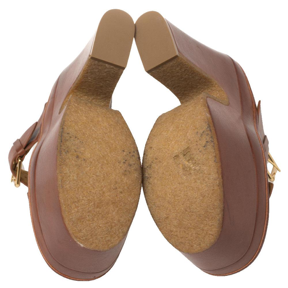 Stella McCartney Brown Faux Leather Buckle Block Heel Platform Sandals Size 40 In Good Condition In Dubai, Al Qouz 2