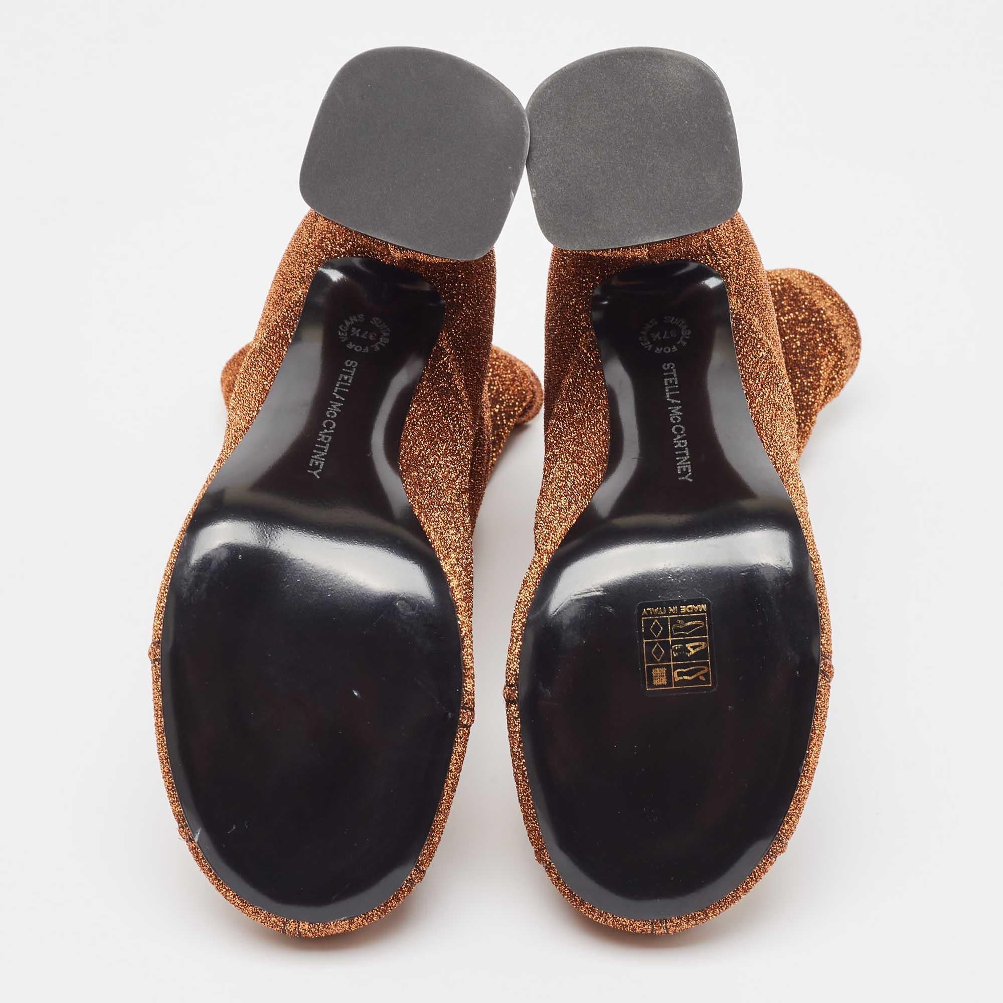 Stella McCartney Brown/Gold Lurex Groove Stiefelette Größe 37.5 im Angebot 1