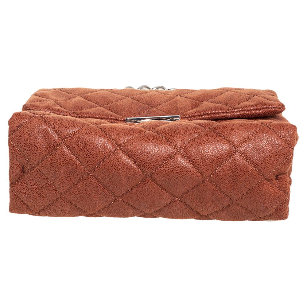 Stella McCartney Brown Quilted Faux Leather Small Beckett Chain Shoulder Bag In Excellent Condition In Dubai, Al Qouz 2