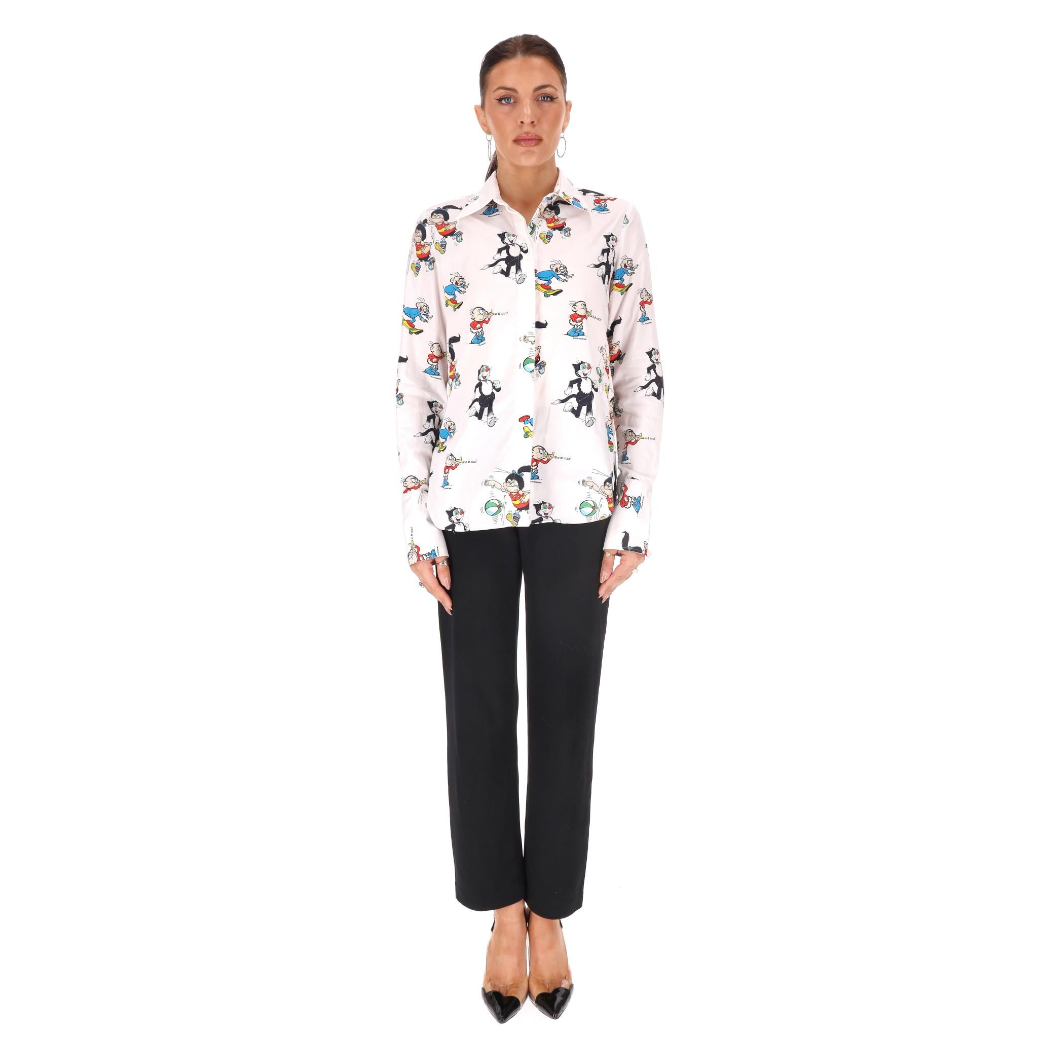 Camicia in cotone con stampa a fumetti di Stella McCartney

Camicia in cotone bianco della collaborazione di Stella McCartney con Beano Studio del 2017, creata per l'80° anniversario di The Dandy.

Caratterizzato da un classico bottone sul davanti,