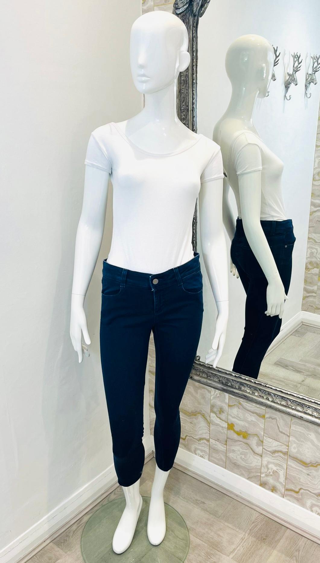Stella McCartney Cropped Skinny Cotton Jeans

Indigo skinny jeans detailed with cropped leg and low-rise.

Featuring five pocket designed and 'Stella McCartney' logo engraved button closure.

Size – 26

Condition – Very Good

Composition – 98%