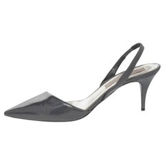Stella McCartney Dunkelgraue Slingback-Sandalen aus Lacklederimitat Größe 37
