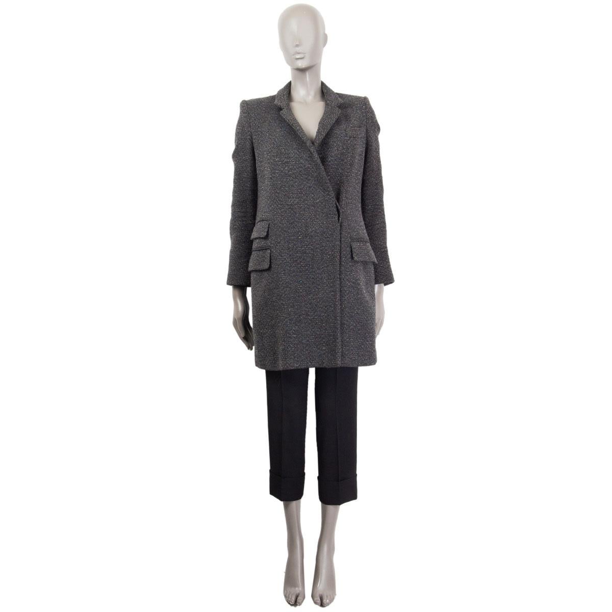 100% authentic Stella McCartney classic one button coat in dark grey, bottle green, black and grey tweed wool (67%), viscose (22%), polyamide (11%). Lined in black viscose (52%) and cotton (48%). Has three flap pockets and one chest pocket. Closes