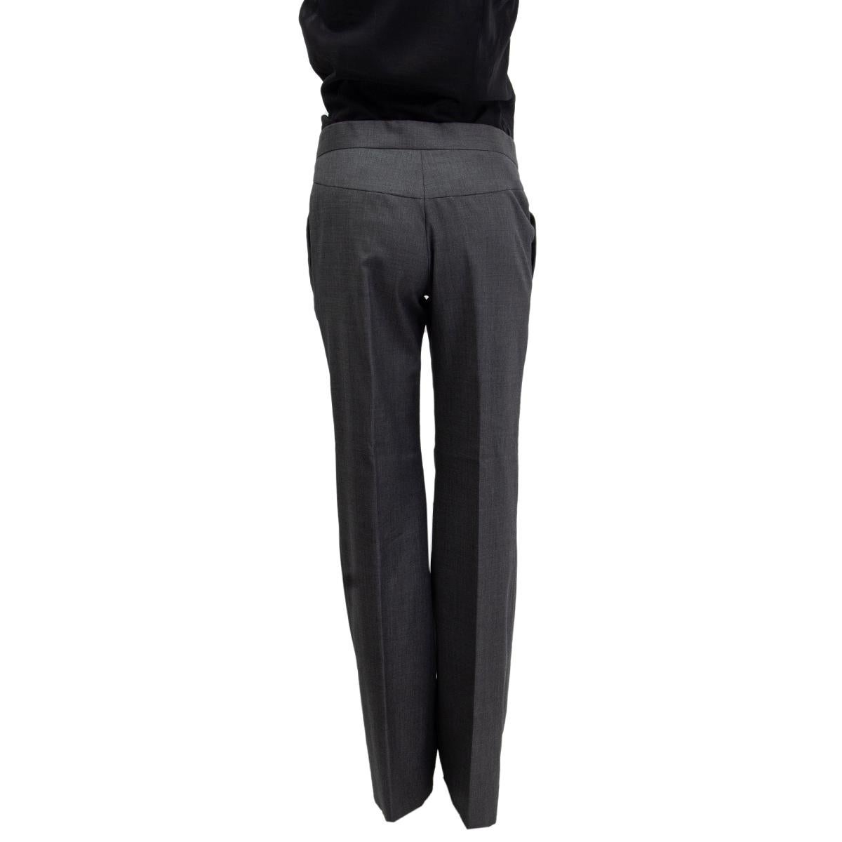 STELLA MCCARTNEY dark grey wool CLASSIC SUIT Pants 44 L In Excellent Condition For Sale In Zürich, CH