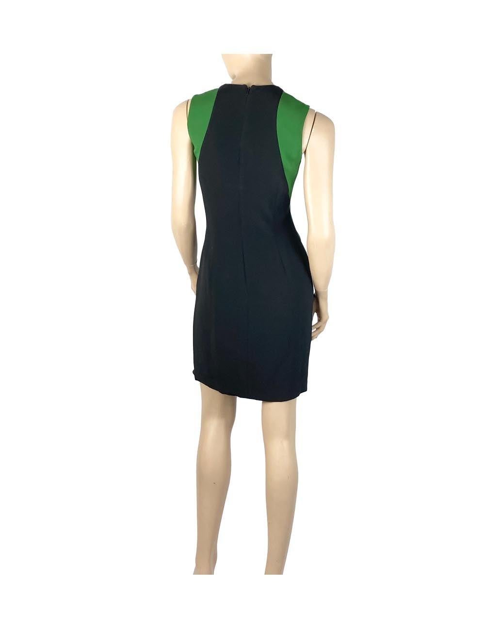 Stella McCartney IT 40 Black Bodycon Dress with Green Detail In Excellent Condition For Sale In Amman, JO