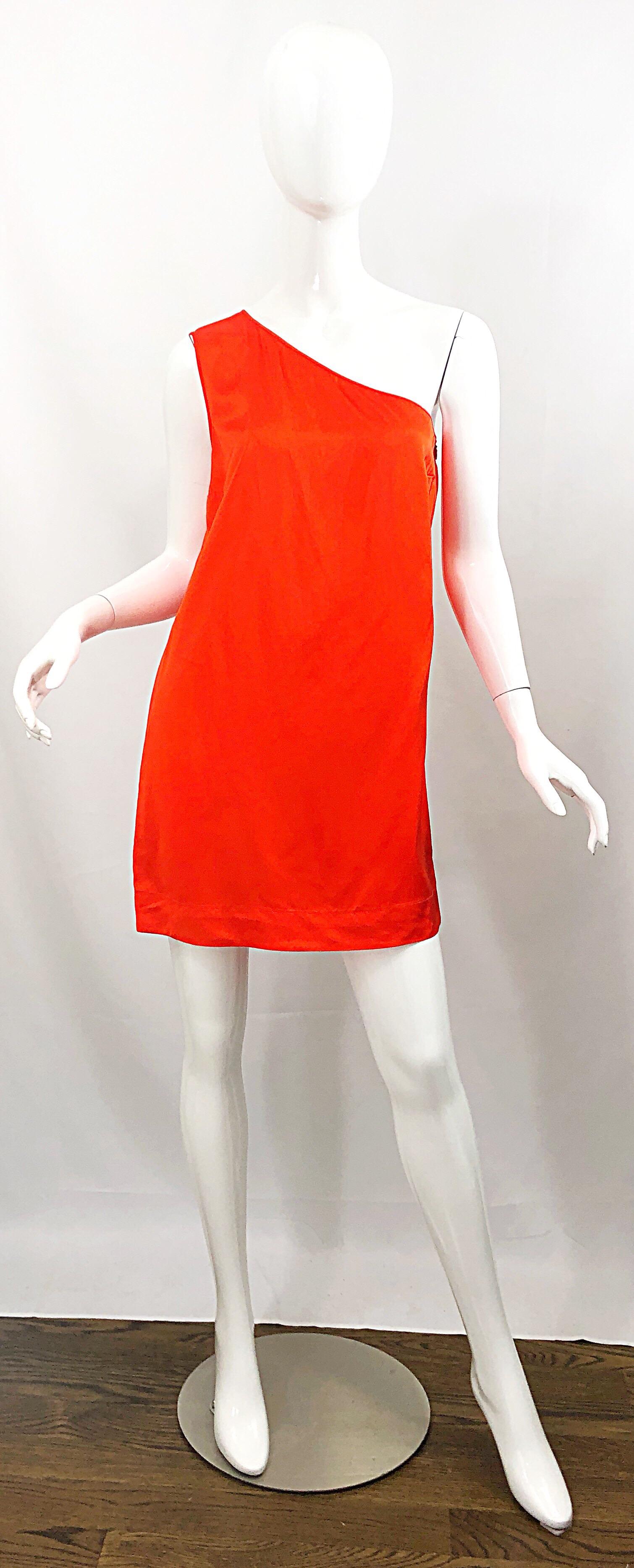 Stella McCartney F/W 2010 Bright Orange Sz 42 / 6-8 One Shoulder Mini Dress For Sale 9