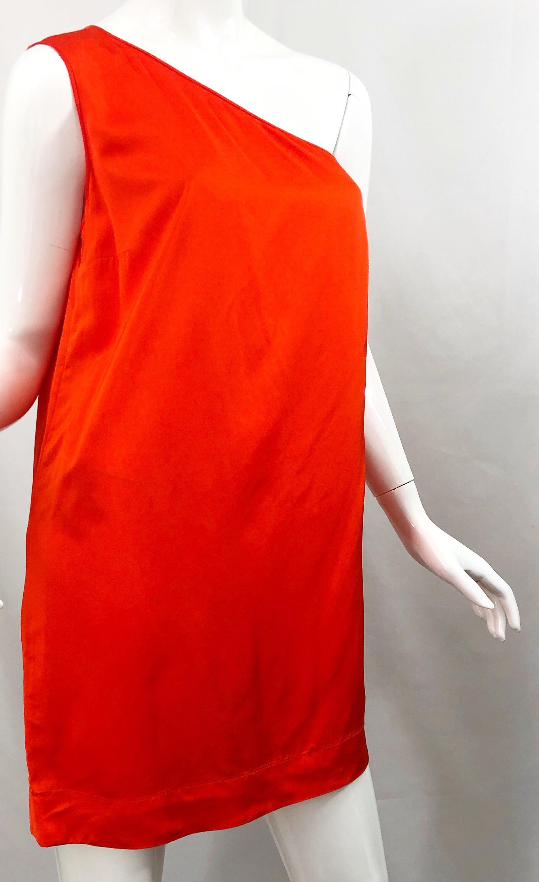 Stella McCartney - Mini robe asymétrique orange vif, taille 42/ 6-8, automne-hiver 2010 Pour femmes en vente