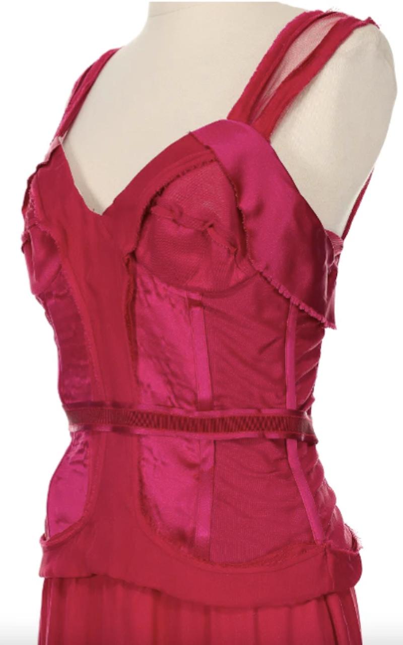 Stella McCartney Fall 2003 Magenta Silk Corset Mini Dress (SJP Vogue Cover) In Excellent Condition For Sale In New York, NY