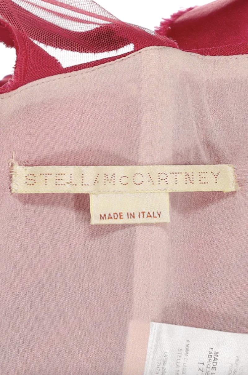 Stella McCartney Otoño 2003 Mini Vestido Corsé de Seda Magenta (SJP Portada Vogue) en Excelente estado para la venta en New York, NY