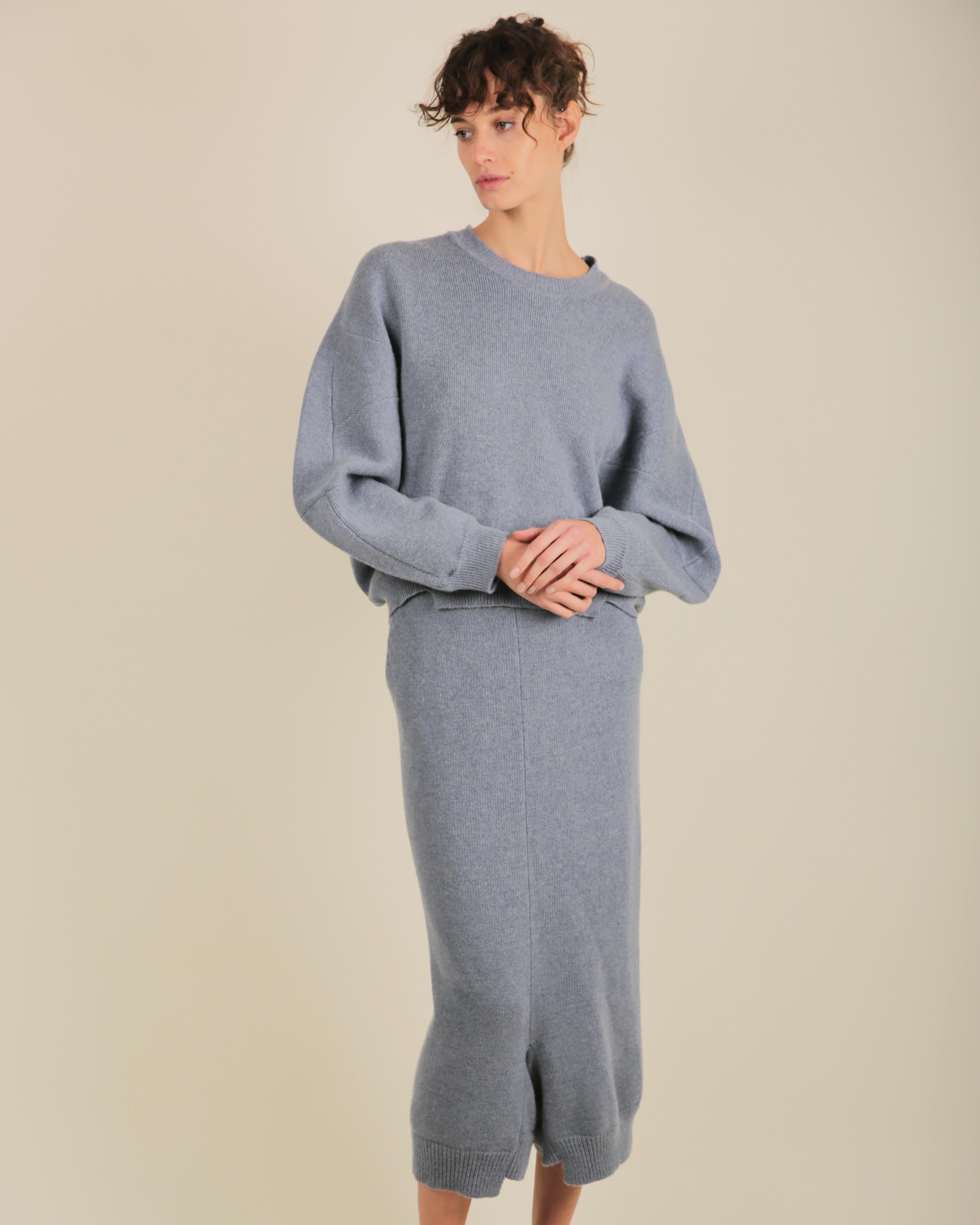 Women's Stella McCartney Fall18 blue oversized wool alpaca matching sweater dress pants For Sale