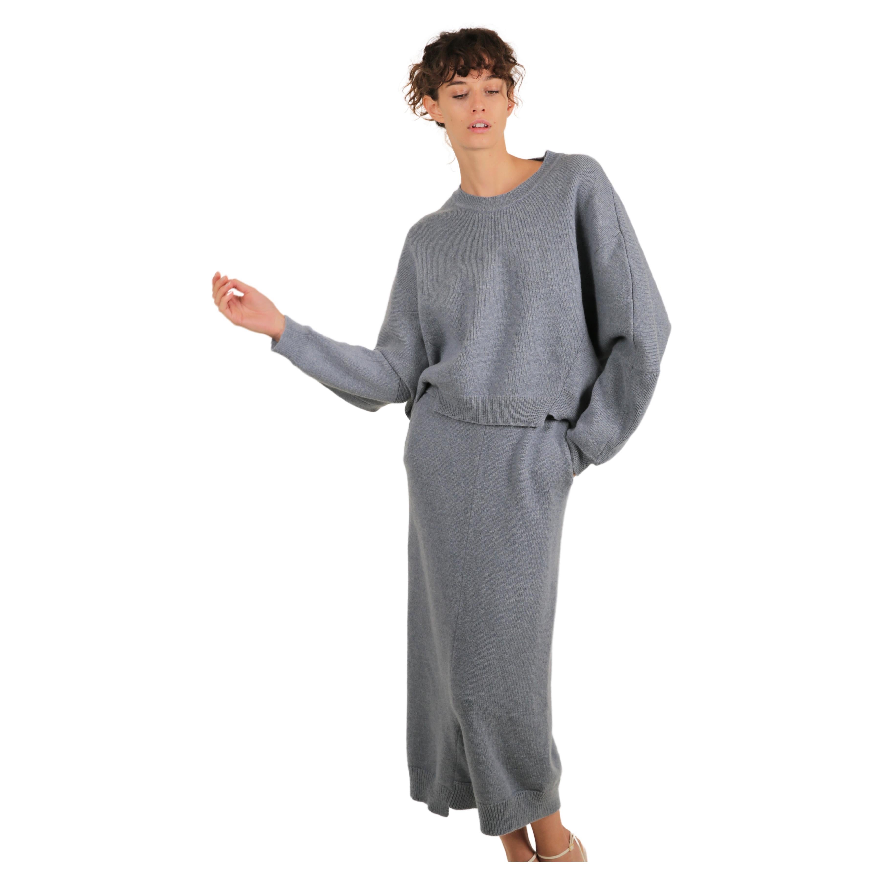 Stella McCartney Fall18 blue oversized wool alpaca matching sweater dress pants For Sale