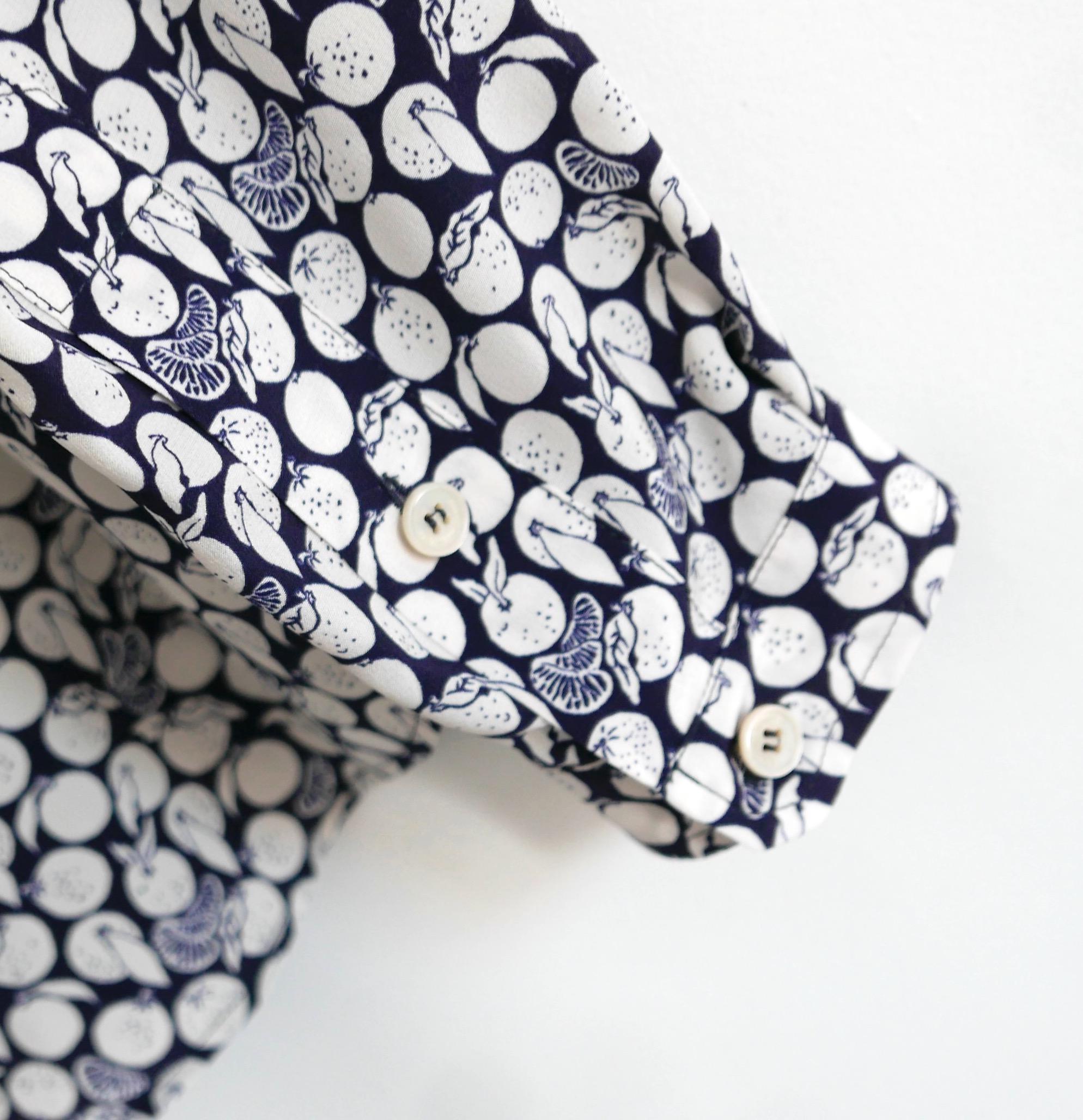 Stella McCartney fruit print silk shirt In New Condition For Sale In London, GB
