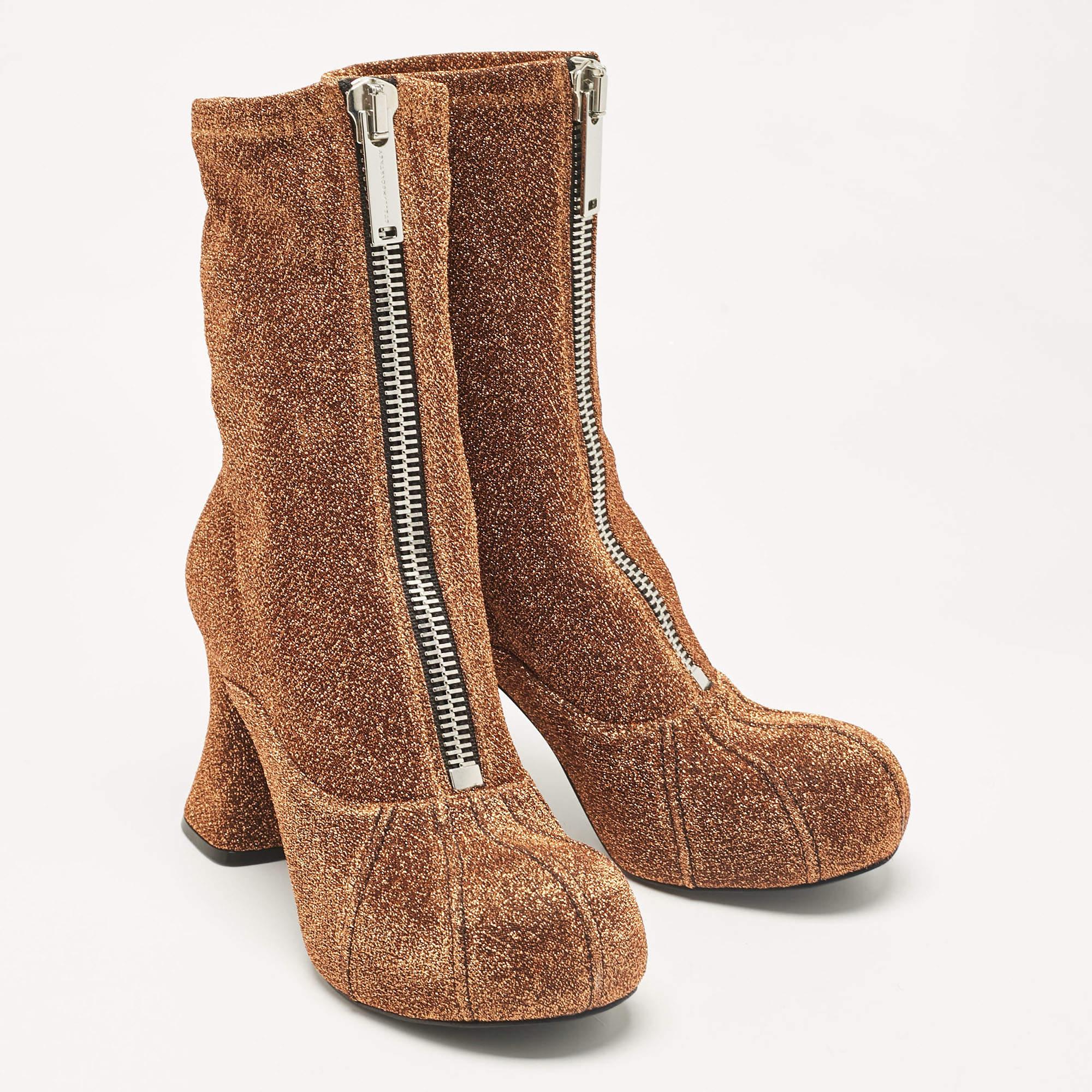 Stella McCartney - Bottes longueur cheville en tissu lurex doré taille 39 Neuf - En vente à Dubai, Al Qouz 2