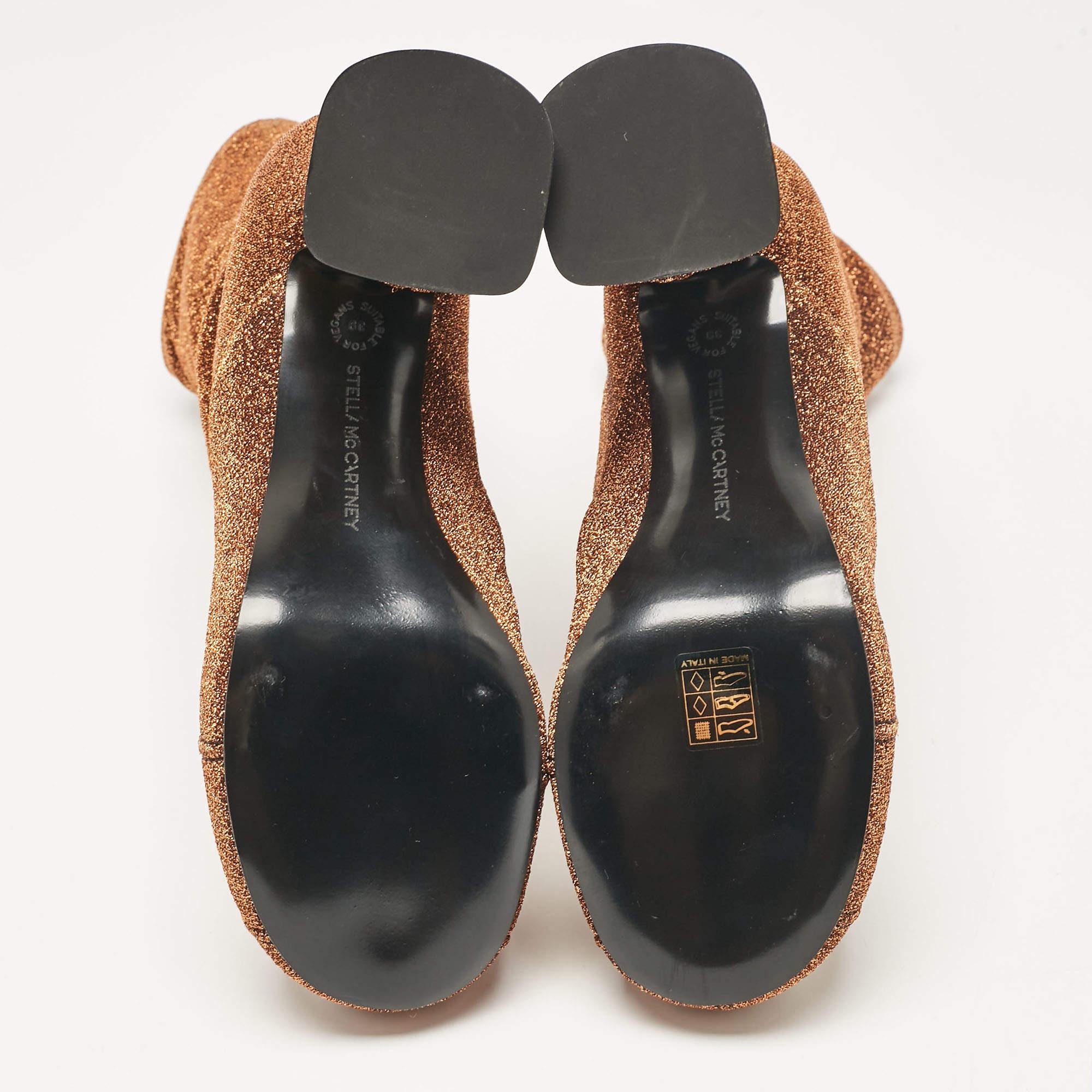 Stella McCartney - Bottes longueur cheville en tissu lurex doré taille 39 en vente 1