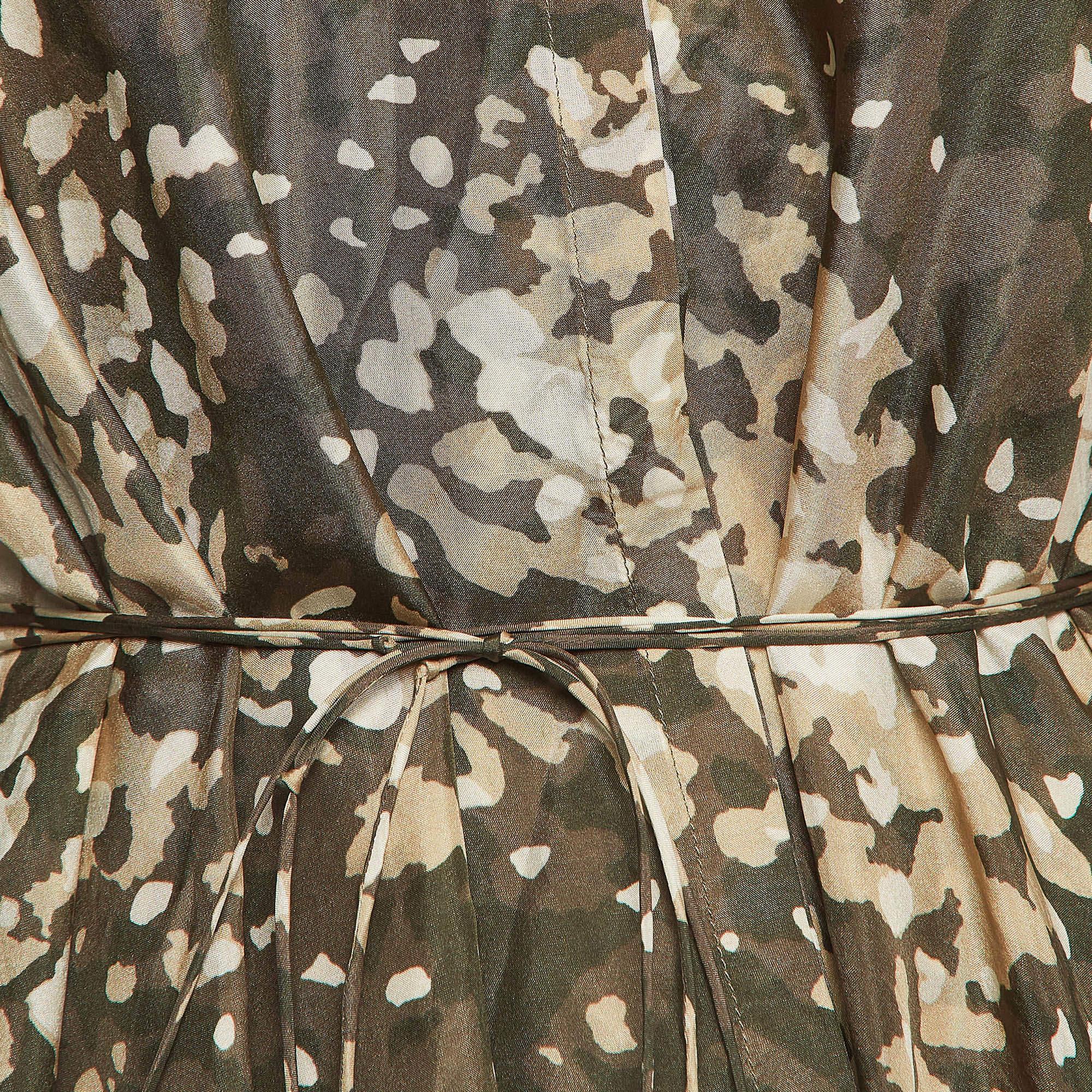 Marron Stella McCartney - Mini robe en soie imprimée camouflage vert S en vente
