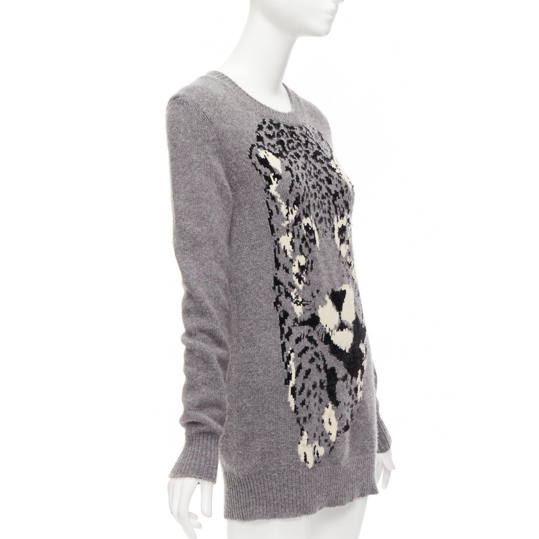 STELLA MCCARTNEY grey black cream leopard intarsia crew neck knitted dress In Excellent Condition For Sale In Hong Kong, NT