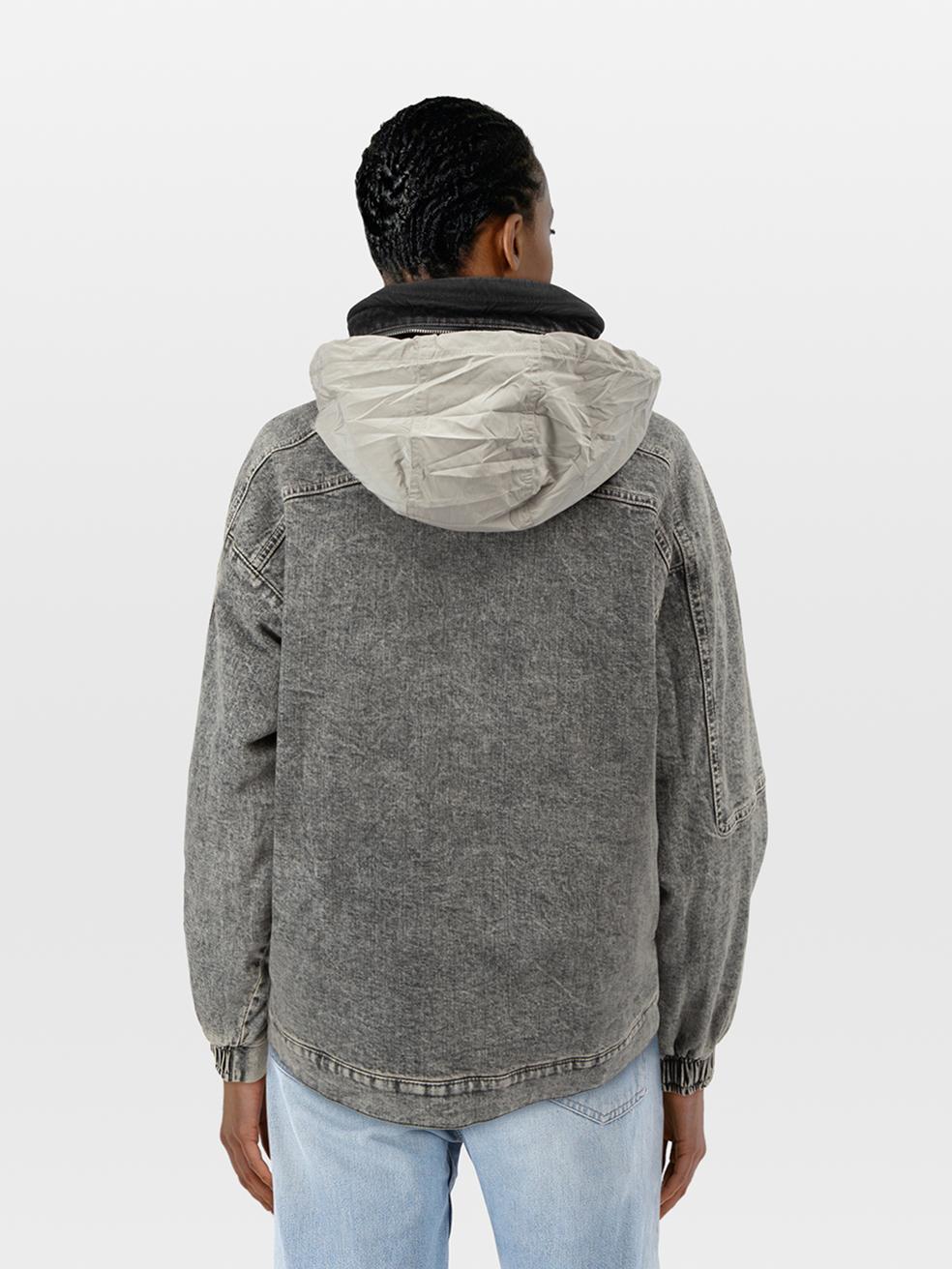 CONDITION is Very good. Minimal wear to the jacket is evident. Discolouration on the lower front right and left sleeve on this used Stella McCartney designer resale item. Discolouration may need gentle hand wash contrary to dry clean instructions.
