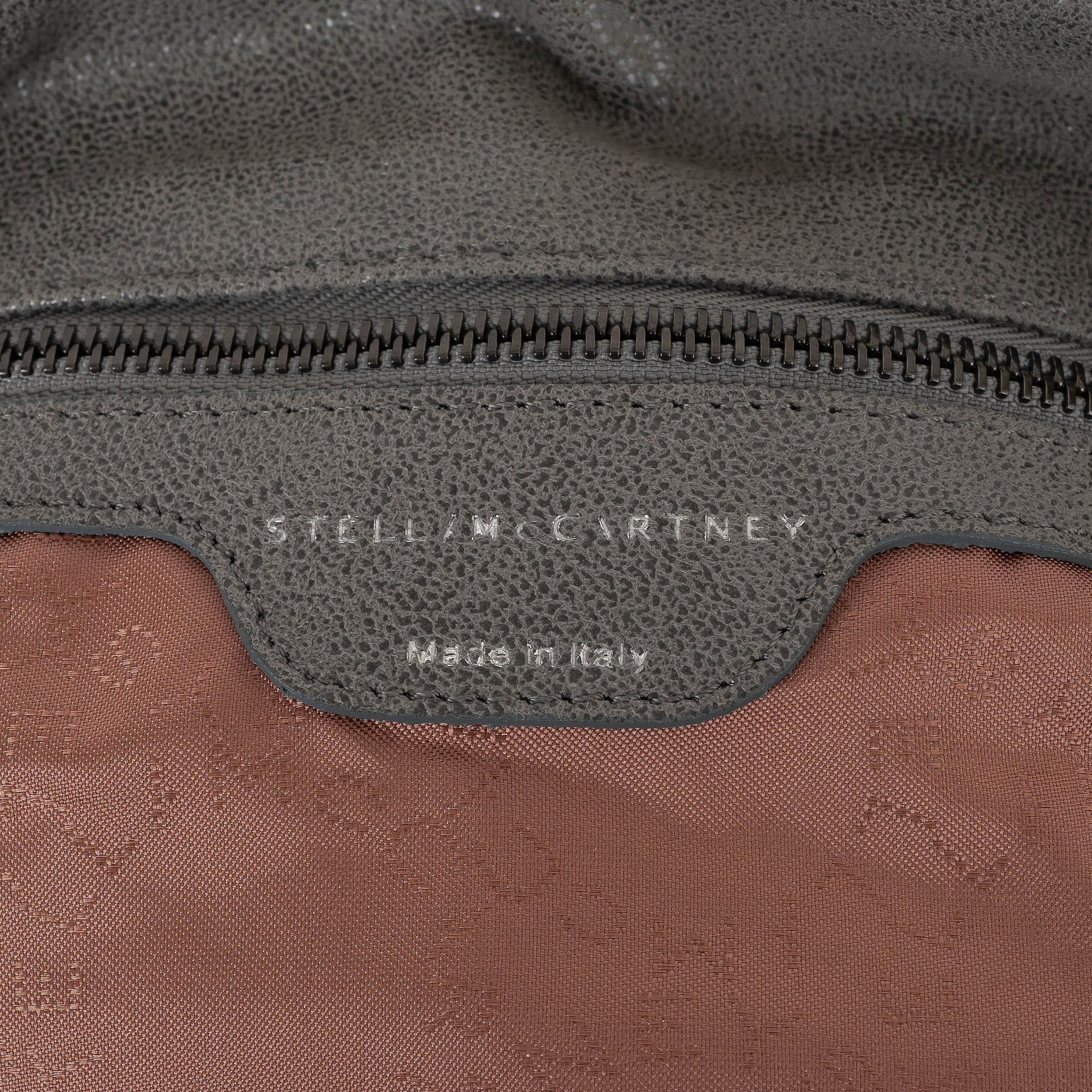 Stella McCartney - Sac FALABELLA LARGE FOLD-OVER TOTE en simili-cuir gris en vente 1