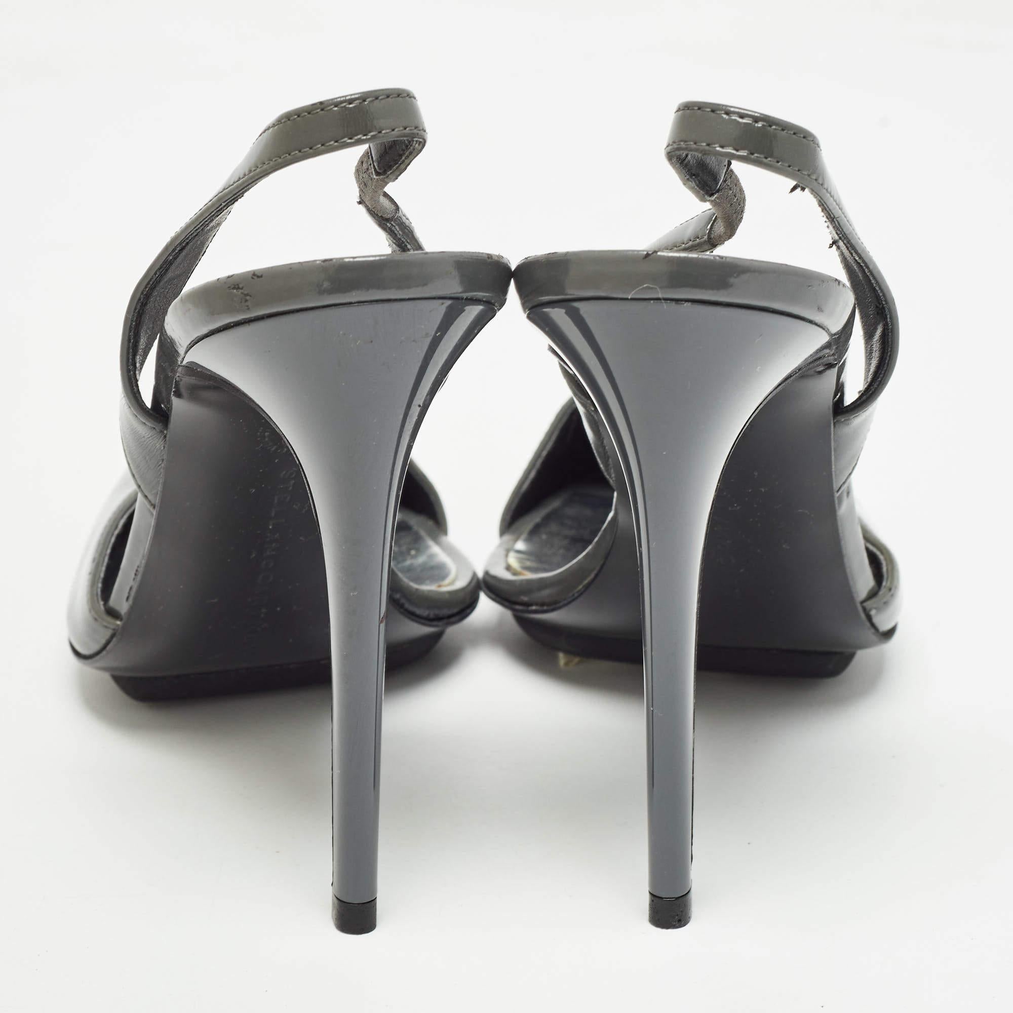 Women's Stella McCartney Grey Faux Patent Leather Slingback Pumps Size 36.5 For Sale