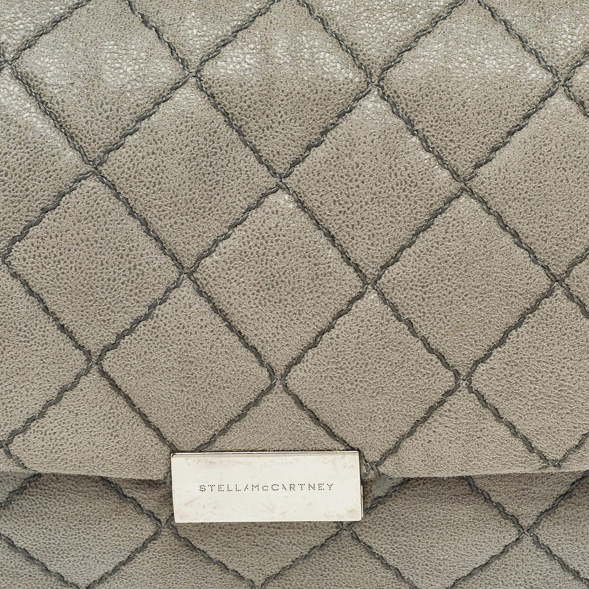 De las mujeres Stella McCartney Bolso Beckett de ante sintético acolchado gris
