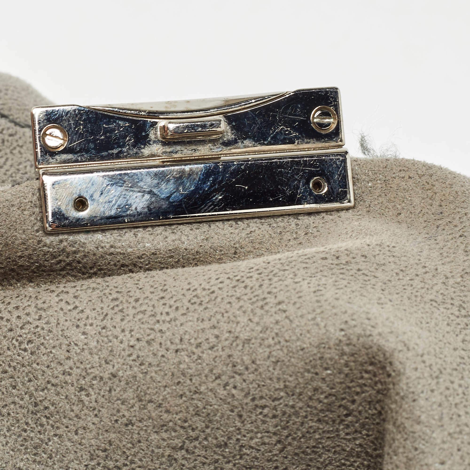 Stella McCartney Bolso Beckett de ante sintético acolchado gris 1