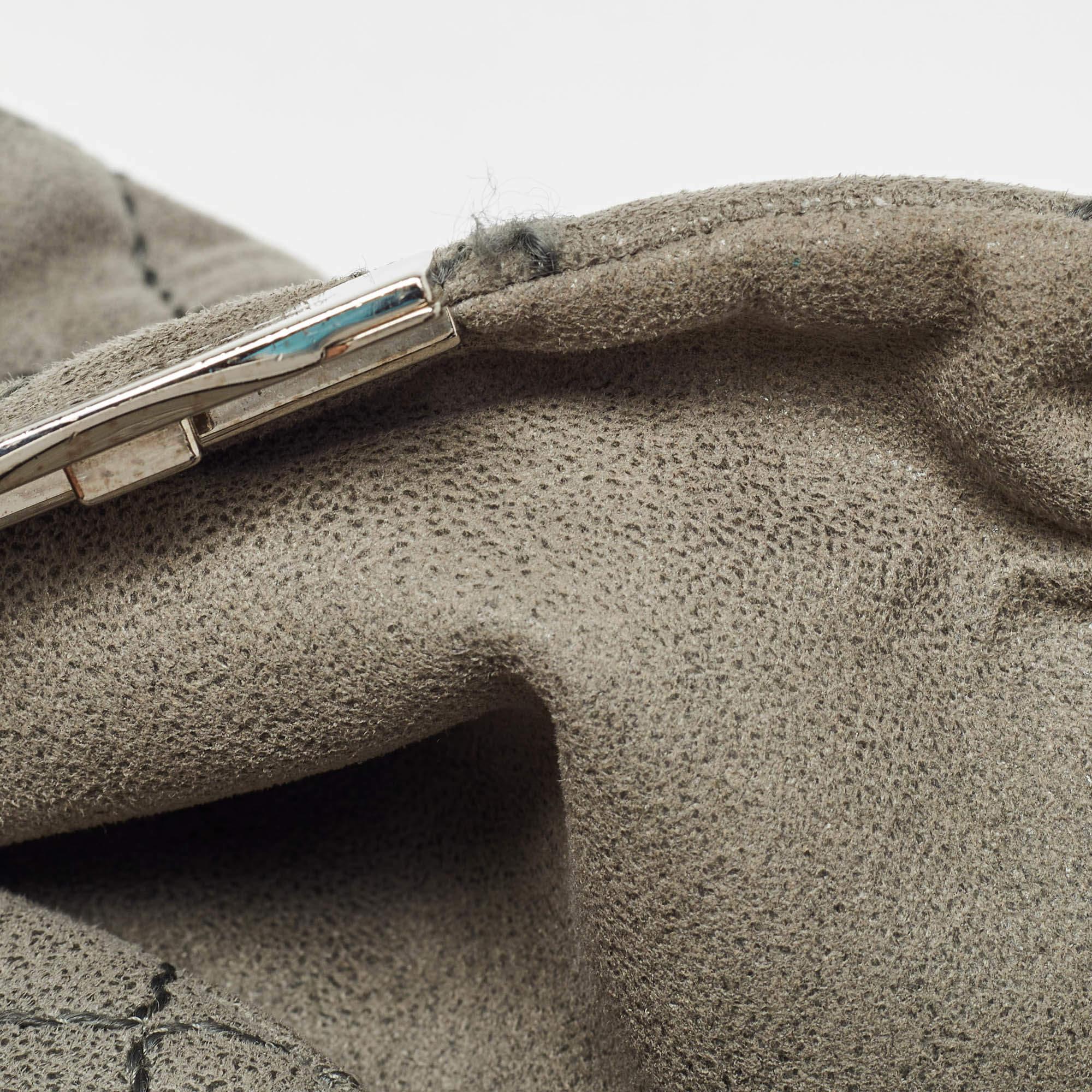 Stella McCartney Bolso Beckett de ante sintético acolchado gris 2