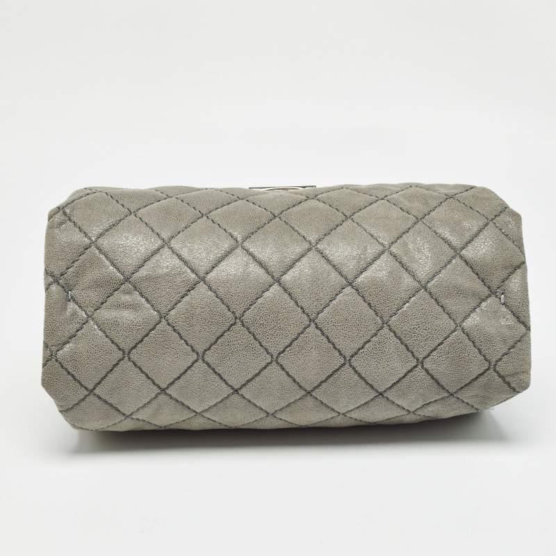 Stella McCartney Bolso Beckett de ante sintético acolchado gris 4