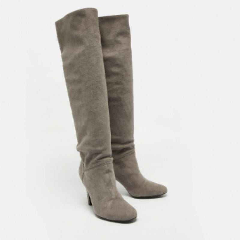 Stella McCartney - Bottes en daim gris, longueur genou, taille 39 en vente 1